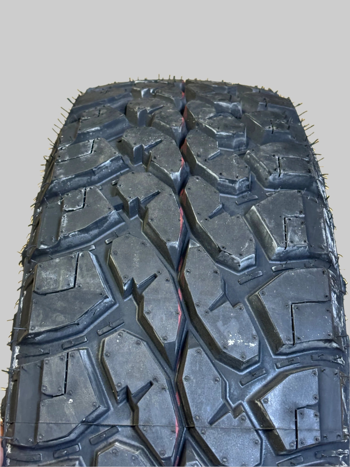 FORCEUM MT-08+ BSW LT 27 8.5 14 95Q LRC 6PLY MUD TERRAIN TIRE 1200034069