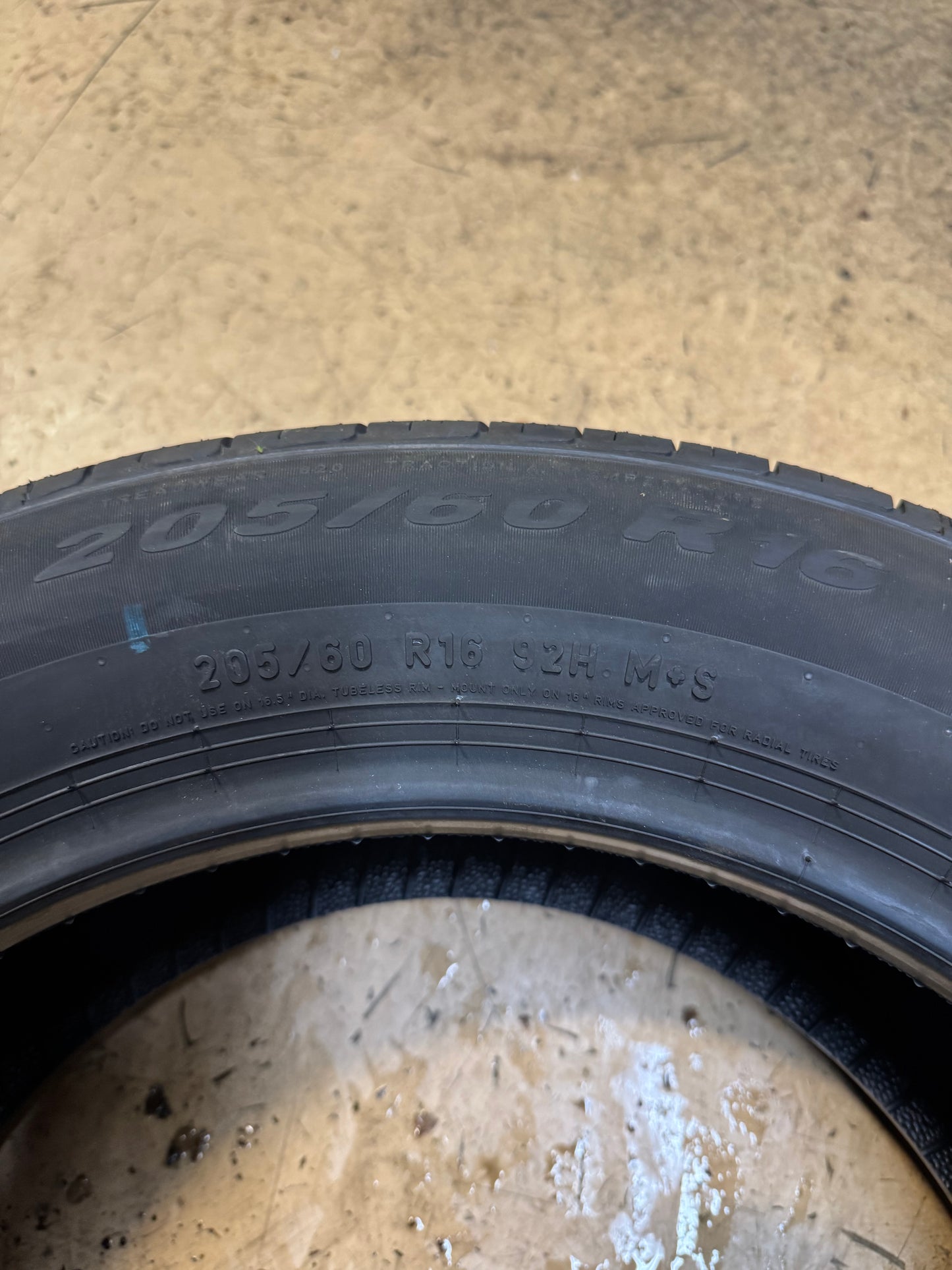 PIRELLI P4 PERSIST AS PLUS BSW P 205 60 16 92H ALL SEASON TIRE 4077000