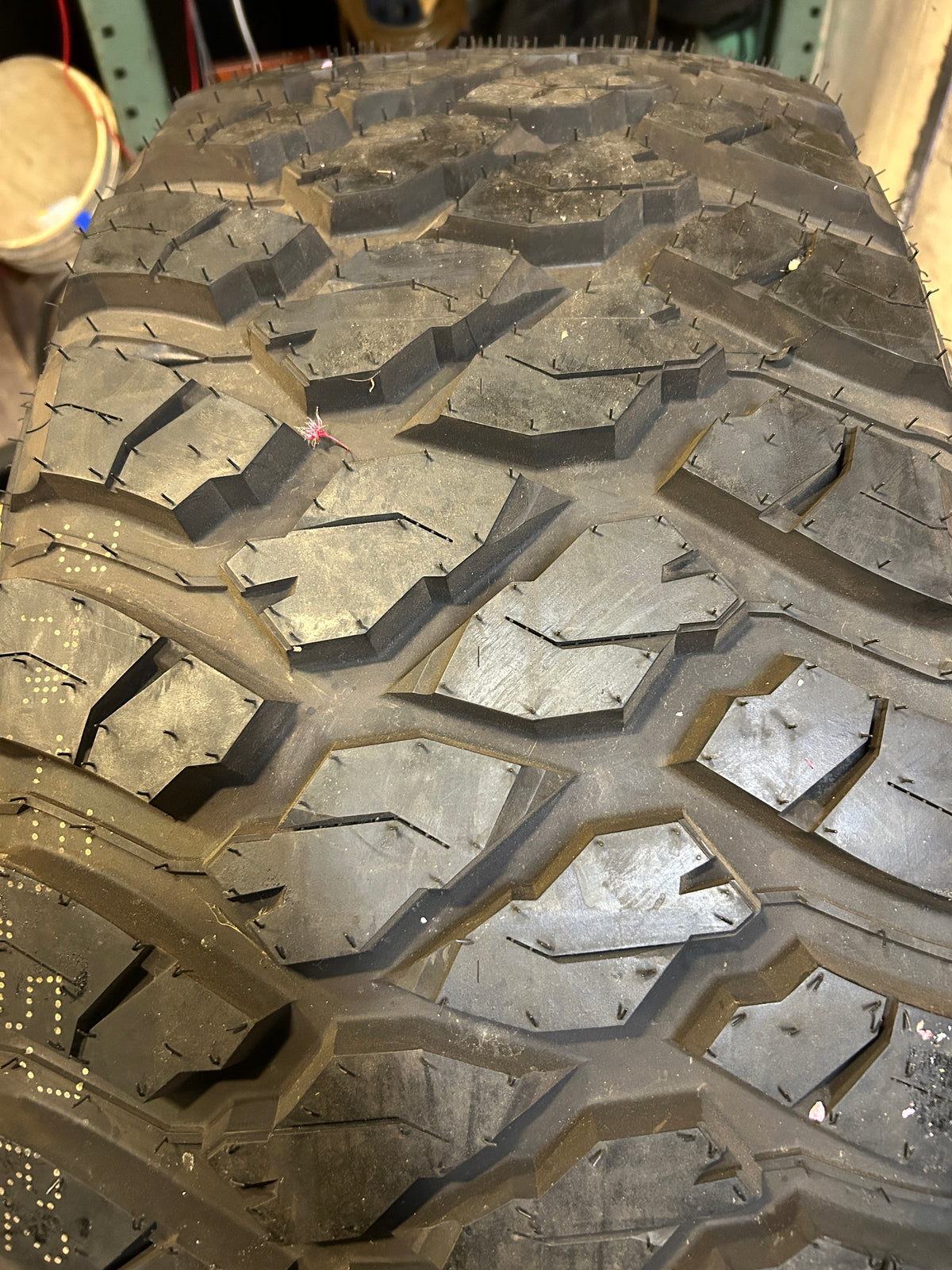 NOS ATLANDER ROVERCLAW M/T I BSW LT 37 13.5 22 128Q 12PLY MUD TIRE ATL1810