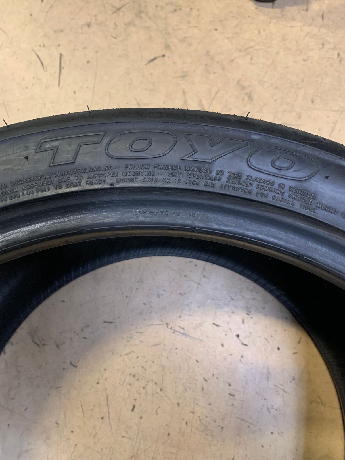 2 USED OS TOYO PROXES R888 BSW P 295 30 18 98Y TRACK/COMPETITION TIRE 104270