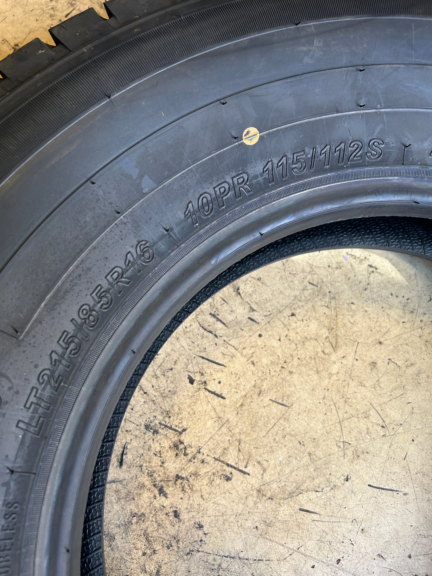 4 VANTAGE LT HD BSW LT 215 85 16 115/112S 10PLY ALL SEASON TIRE VT26317