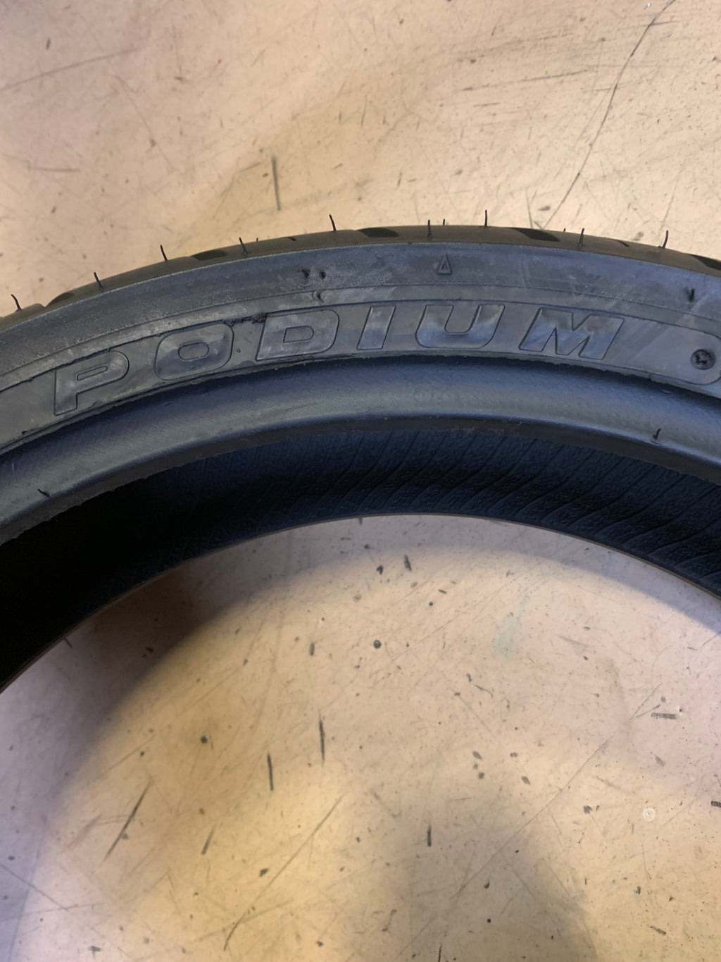 SHINKO 006 PODIUM BSW  150 60 18 67V REAR MOTORCYCLE TIRE 874037