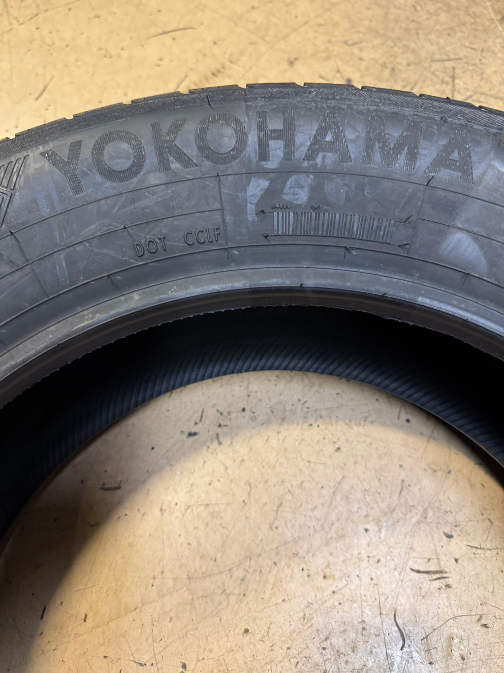 YOKOHAMA AVID ASCEND LX BSW P 215 65 17 99H ALL SEASON TIRE 110132825
