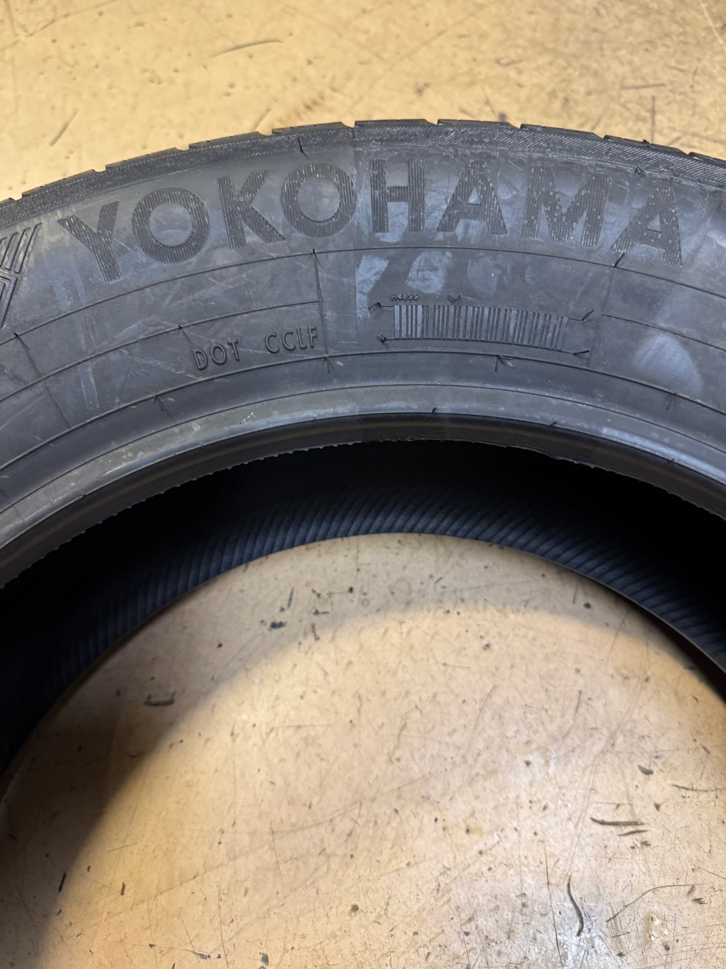 YOKOHAMA AVID ASCEND LX BSW P 215 65 17 99H ALL SEASON TIRE 110132825