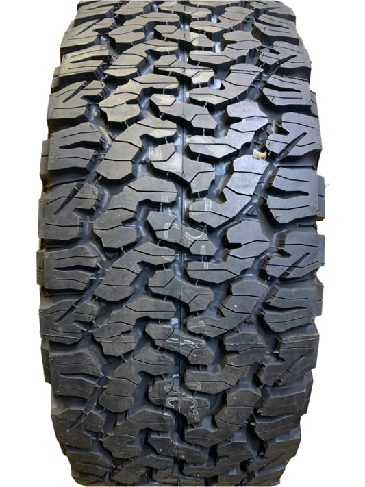 BFGOODRICH ALL TERRAIN T/A KO2 RWL LT 305 65 17 121/118R 10PLY HIGHWAY TERRAIN TIRE 00819