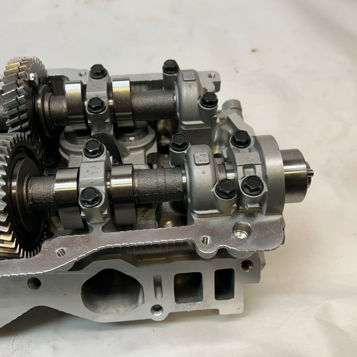 LEFT CYLINDER HEAD FIT 95-04 TOYOTA 4RUNNER TACOMA TUNDRA T100 3.4 DOHC 5VZFE