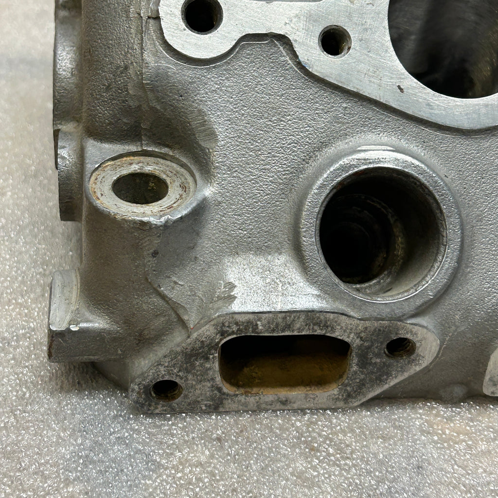 PORSCHE 928 S2 4.7L V8 CYLINDER HEAD MISSING PARTS 9281043483R