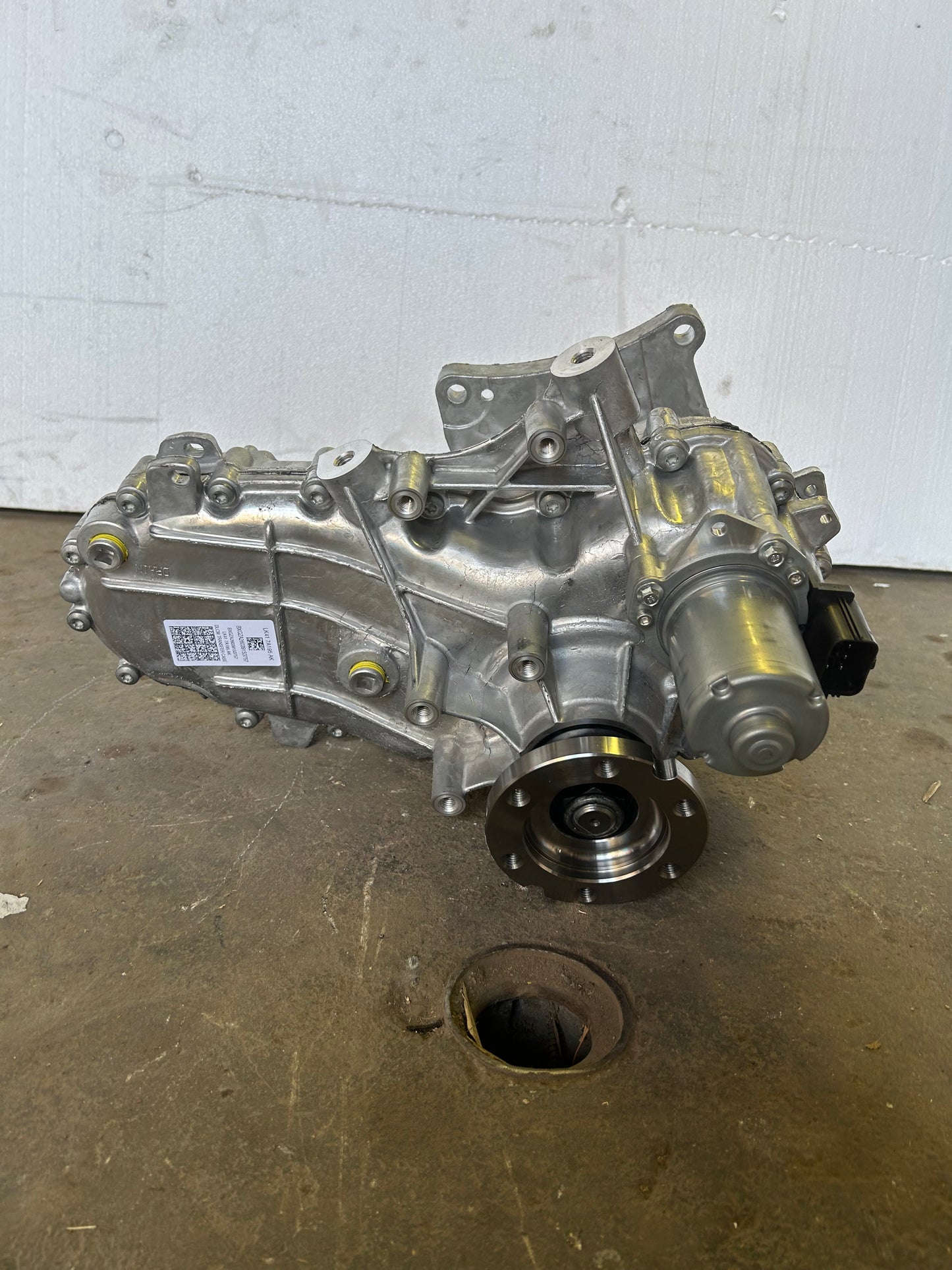 FORD TRANSFER CASE ASSEMBLY ML3Z7A195AK