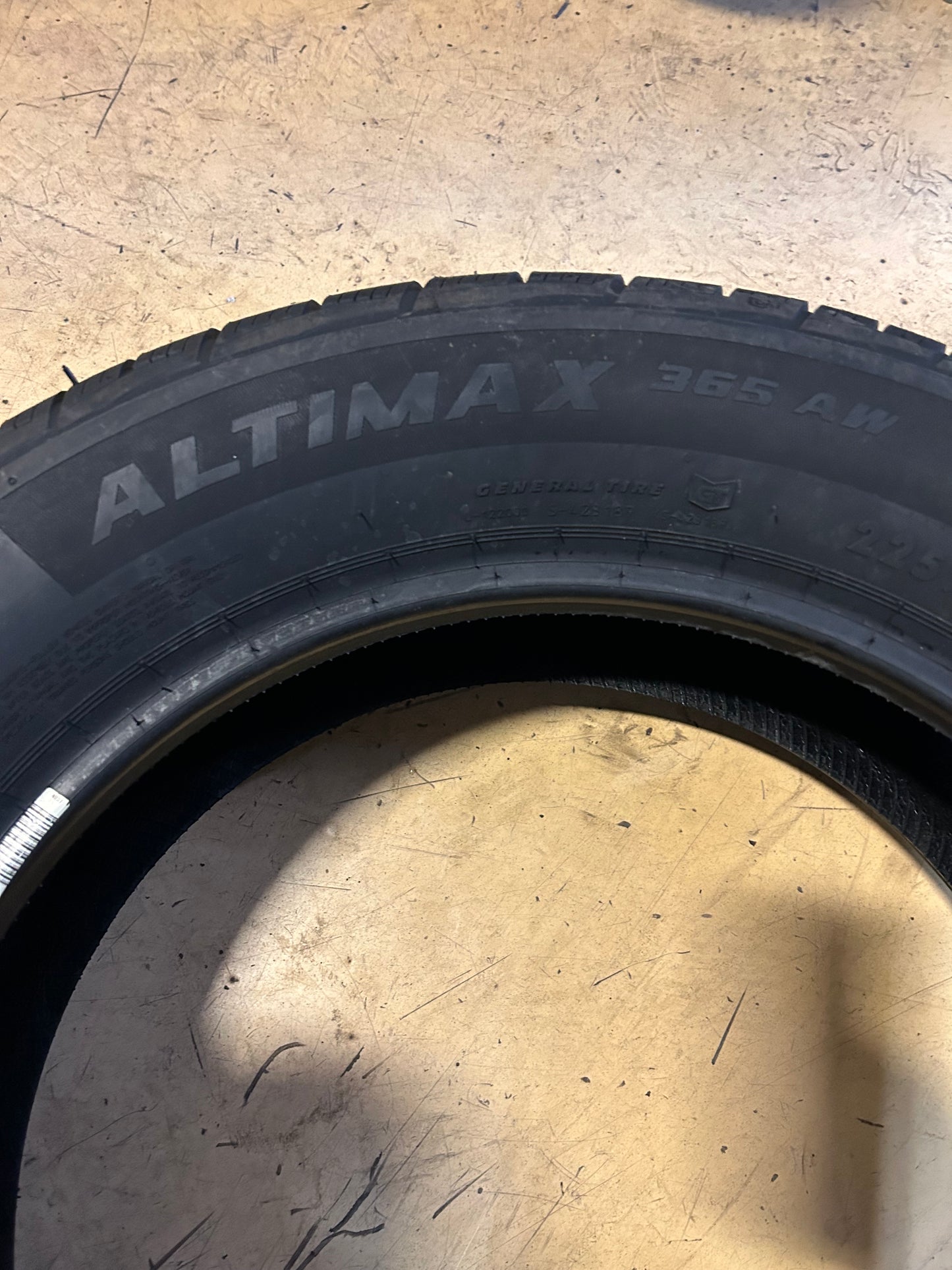2 GENERAL ALTIMAX 365 AW BSW P 225 60 18 100H ALL SEASON TIRE 15574800000