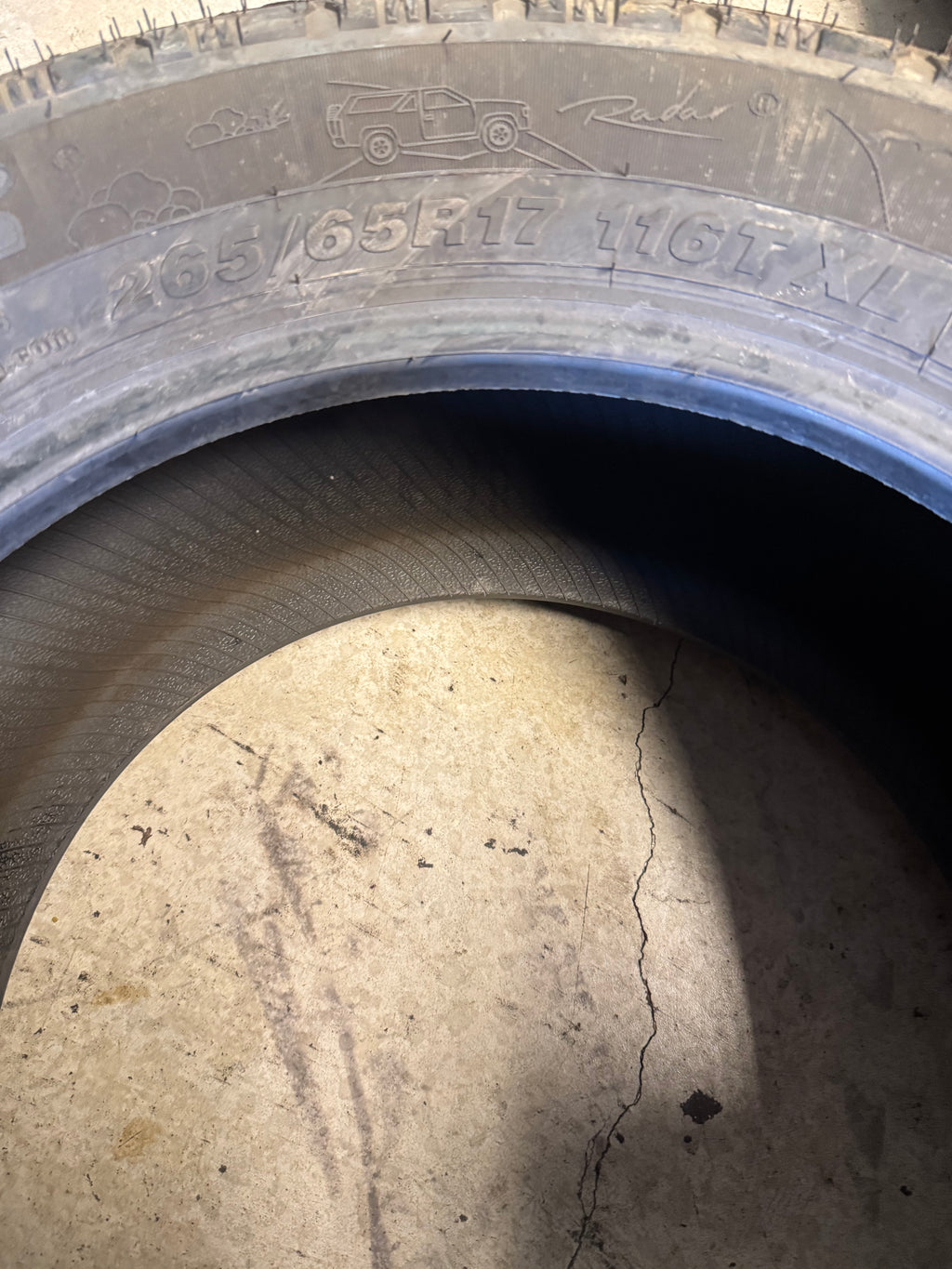 2 NOS RADAR RENEGADE AT5 BSW P 265 65 17 116T XL ALL TERRAIN TIRE RZD0115