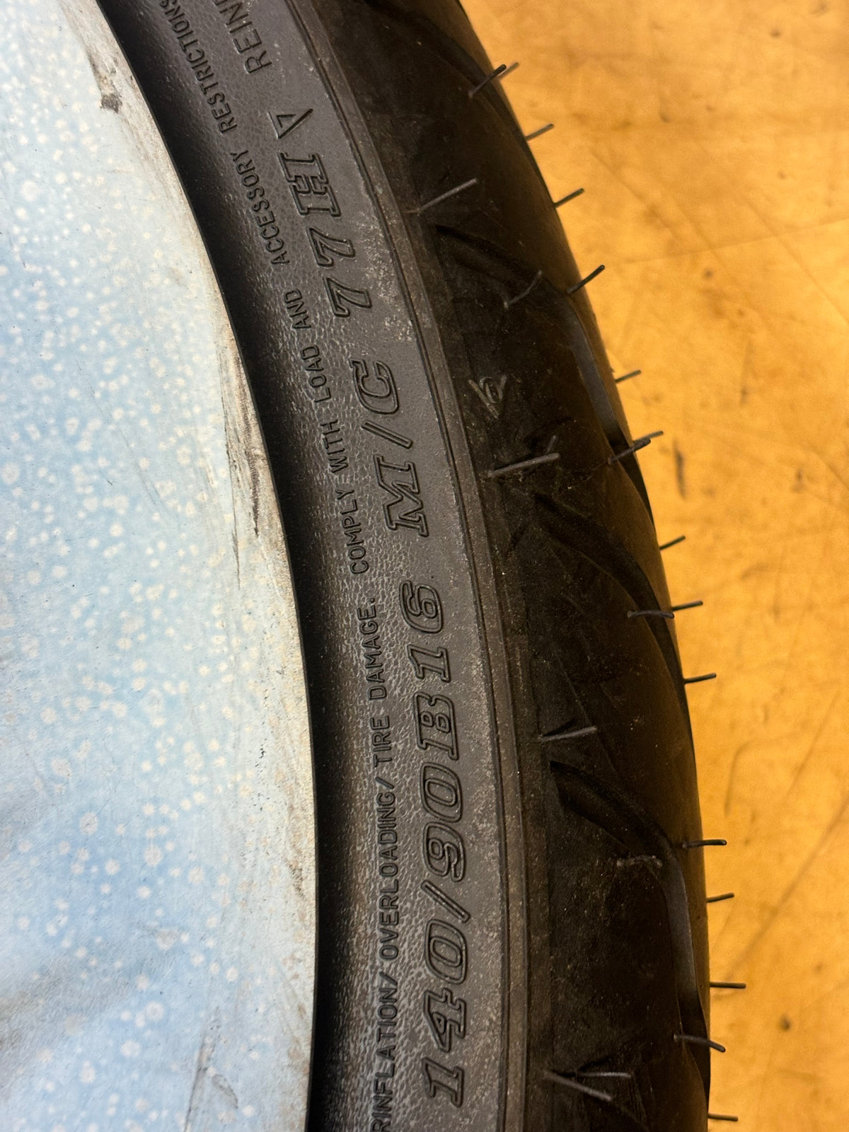 DUNLOP AMERICAN ELITE WW 140 90 16 77H REAR MOTORCYCLE TIRE 45131092