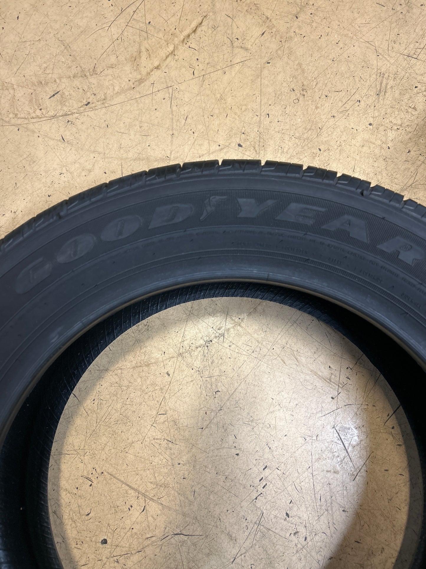 NOS 2 GOODYEAR VIVA 3 A/S BSW P 215 55 17 94V SL ALL SEASON TIRE 747340378