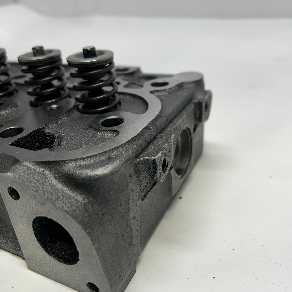 AFTERMARKET KUBOTA COMPLETE CYLINDER HEAD 1603003044