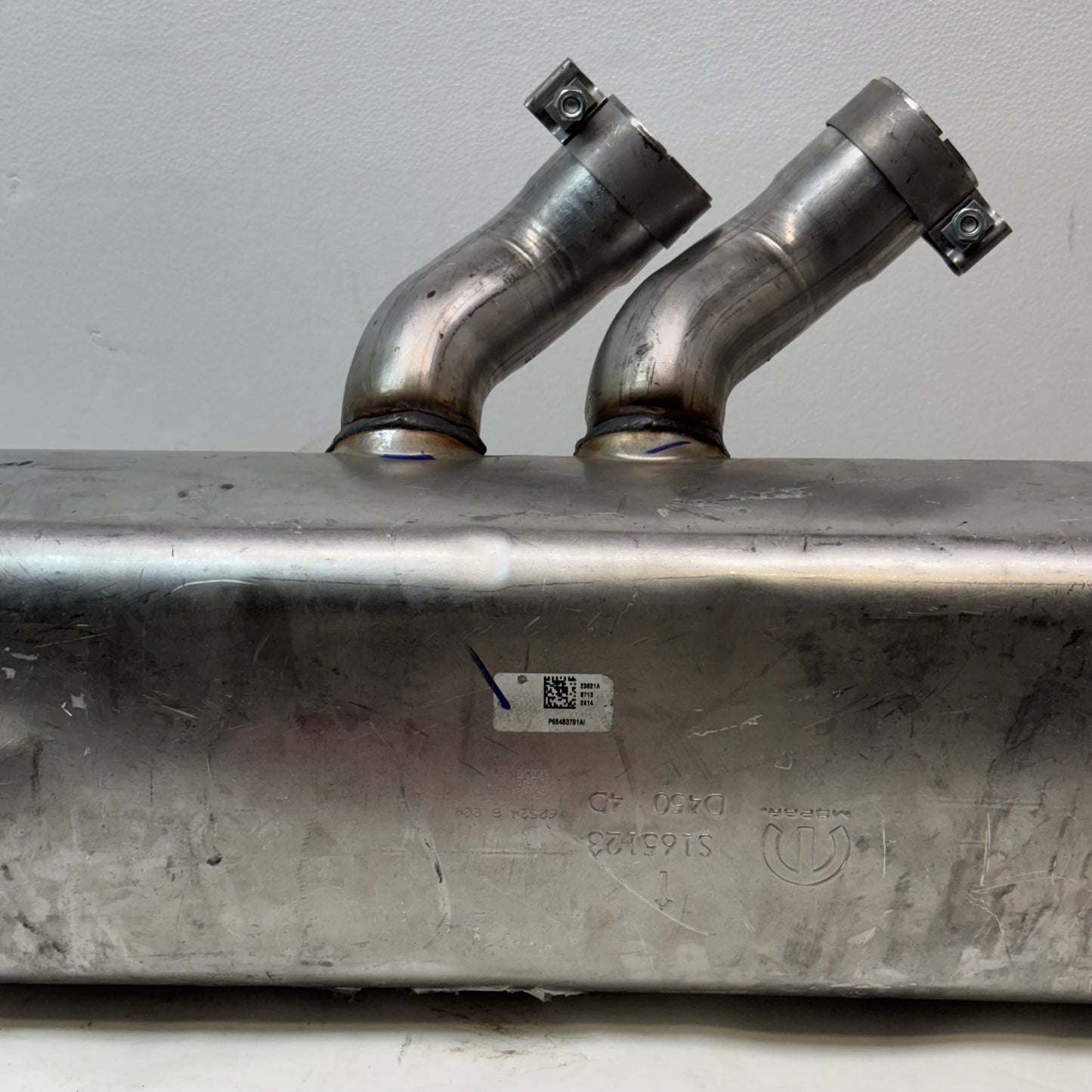 GENUINE MOPAR EXHAUST MUFFLER FOR JEEP WRANGLER 22-24 68483791AI