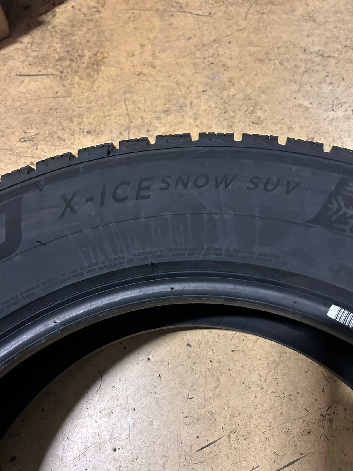 MICHELIN X-ICE SNOW BSW P 235 65 18 110T XL WINTER TIRE 23770
