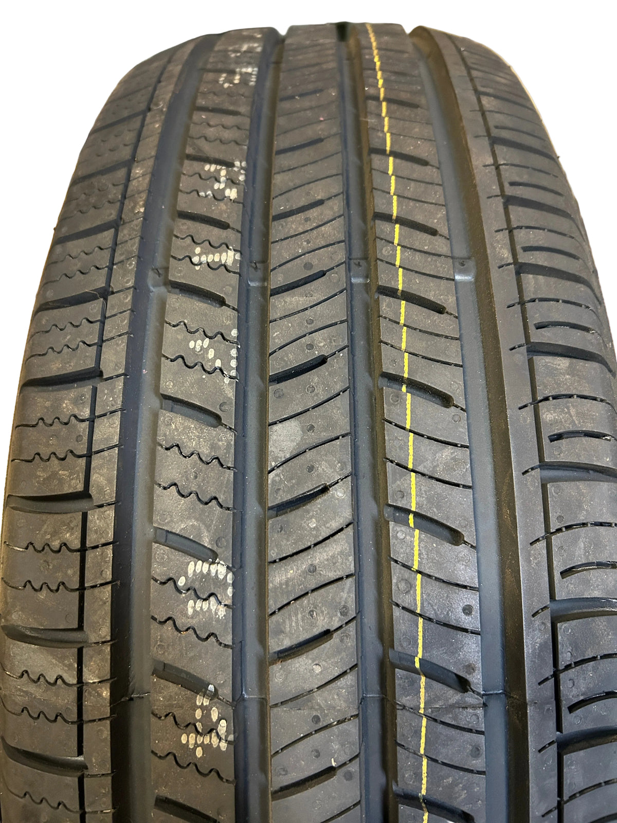 KUMHO SOLUS TA11 BSW P 225 65 17 102V  TOURING TIRE 2361853