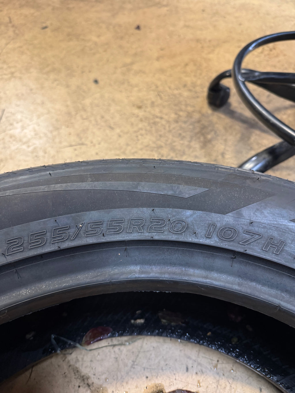 DCENTI DC66 BSW P  255 55 20 107H ALL SEASON TIRE T2555520DCEDC66