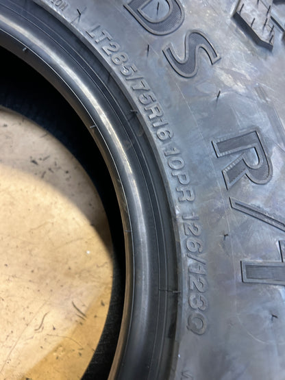 MASTERTRACK BADLANDS R/T LT 285 75 16 126/123Q 10PLY RUGGED TIRE MASTRT001