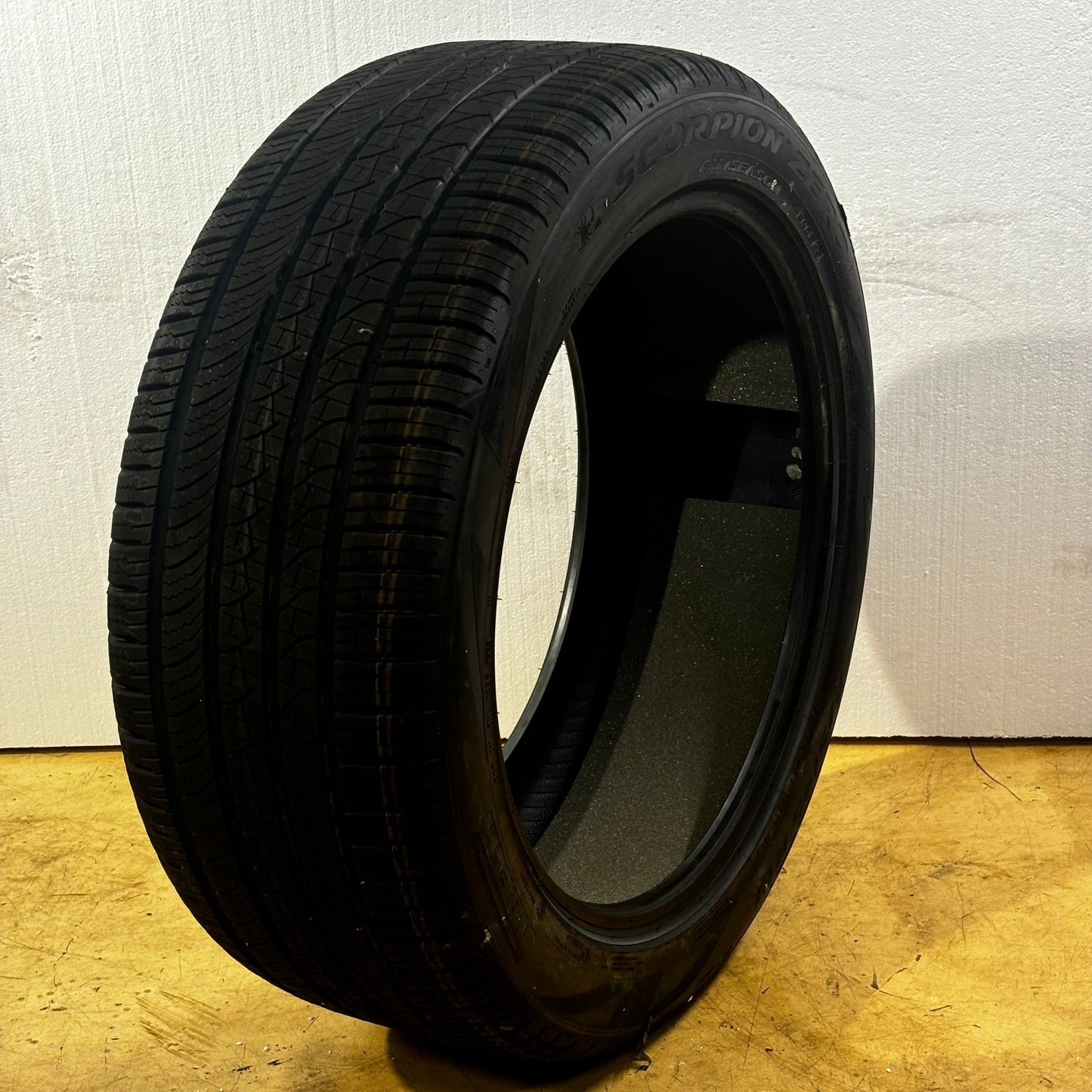 4 PIRELLI SCORPION ZERO ALL SEASON PNCS (FOAM) P 275 45 21 110W XL ALL SEASON TIRES 2809600