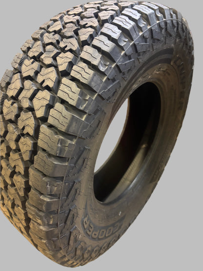 COOPER DISCOVERER STRONGHOLD AT LT 295 70 18 129/126S LRE 10PLY ALL WEATHER ALL TERRAIN TIRE 170296048