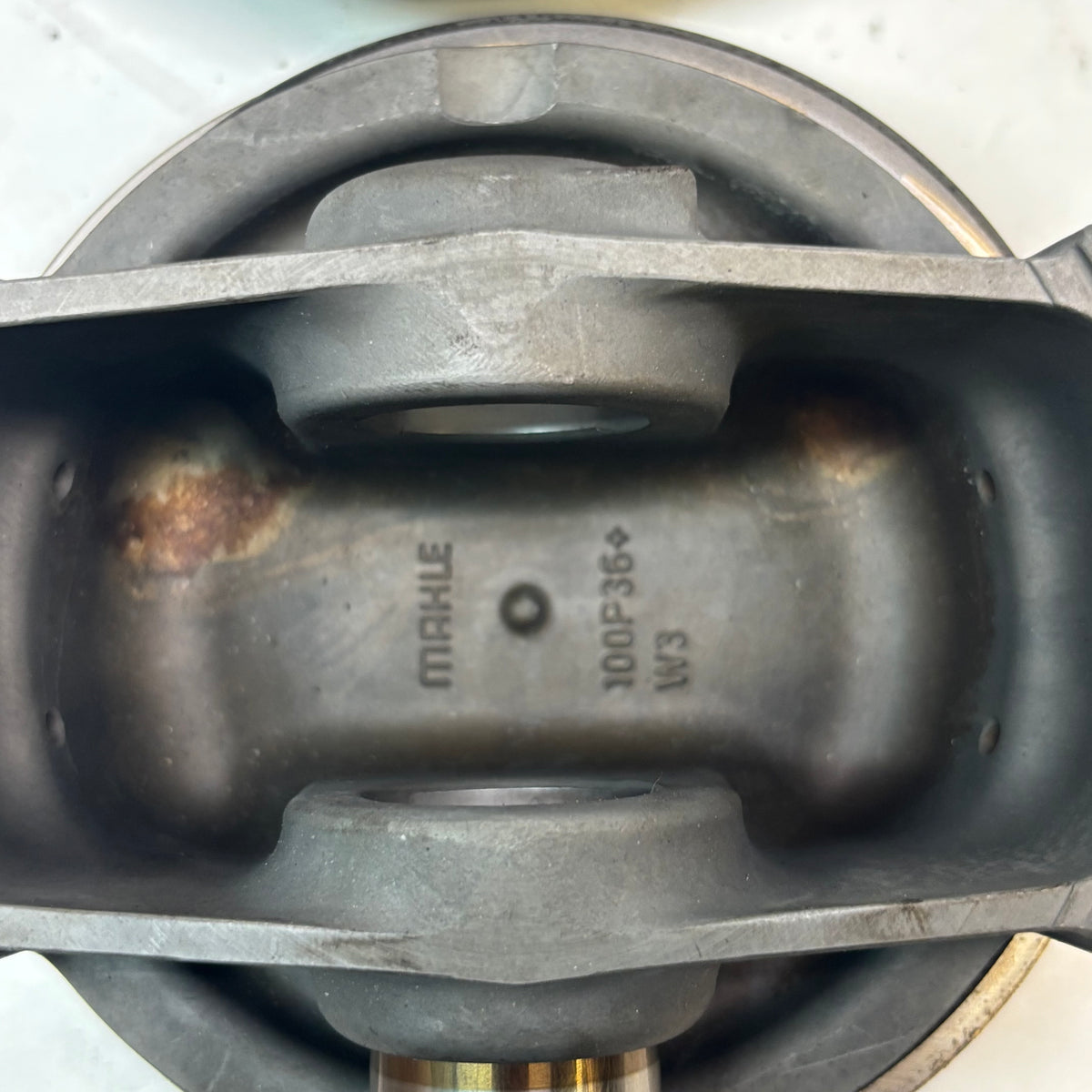 2 USED GENUINE PORSCHE 964 3.6L PISTONS, CYLINDERS, PINS, RINGS 95ZN6 ++++