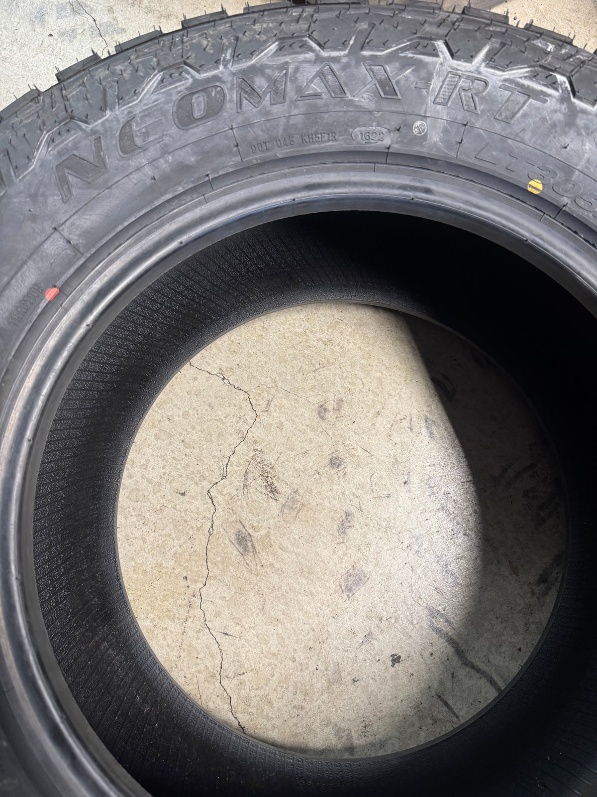 NEOTERRA NEOMAXX-RT BSW LT 305 60 18 126/123Q 12PLY RUGGED TERRAIN TIRE 6959613731112