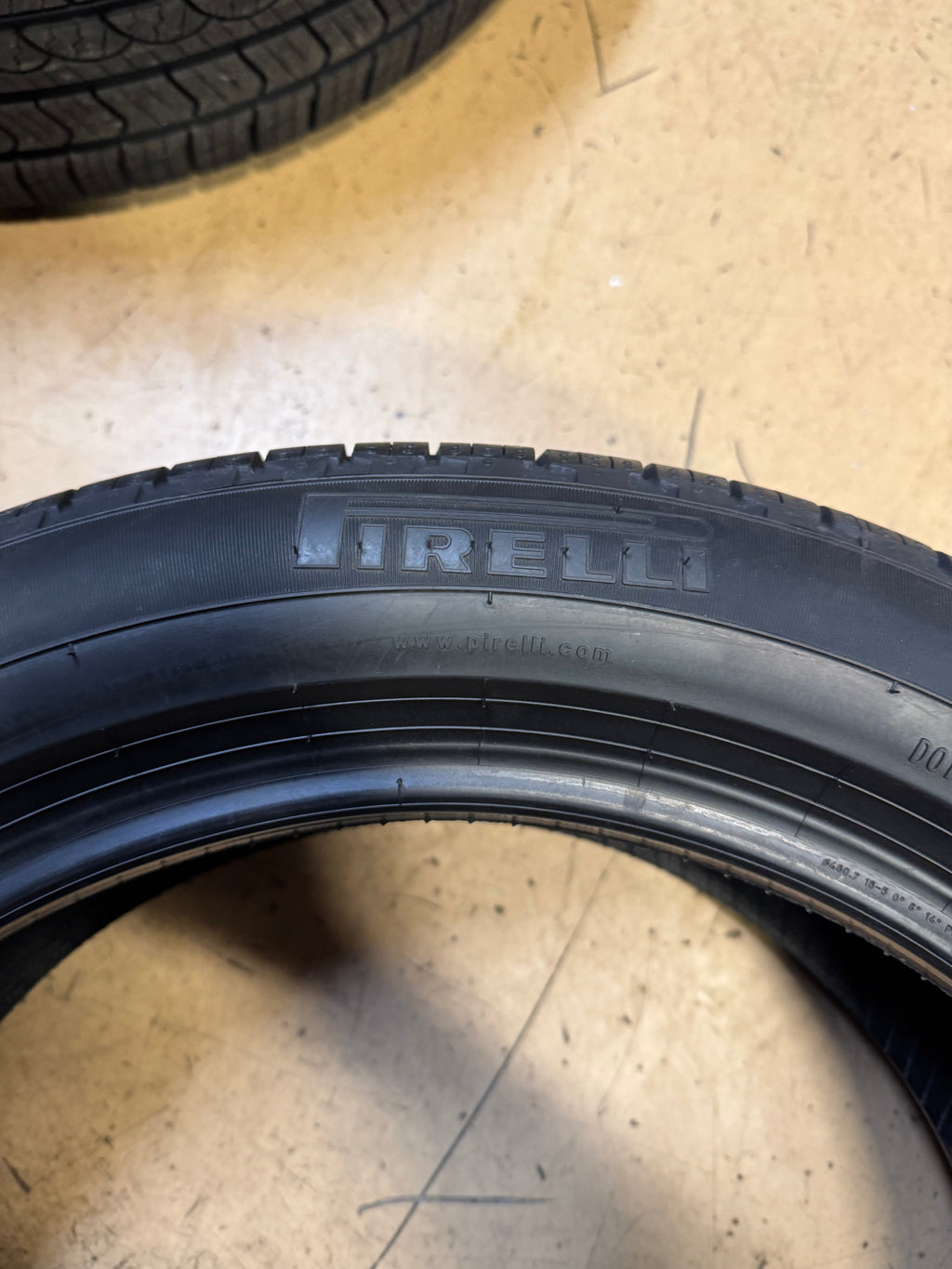 PIRELLI SCORPION VERDE ALL SEASON BSW P  225 50 18 95H TIRE 3768100