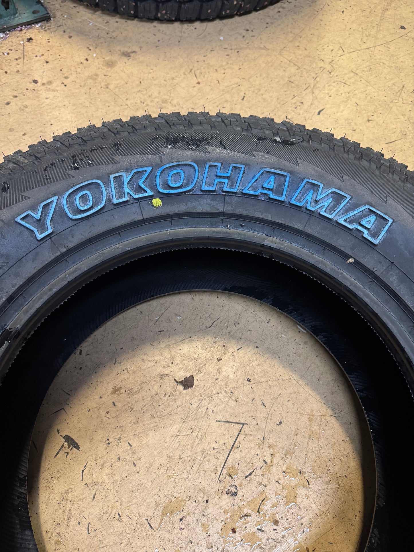 YOKOHAMA GEOLANDAR A/T GO15 OWL P 245 75 16 109T ALL TERRAIN TIRE 110101515