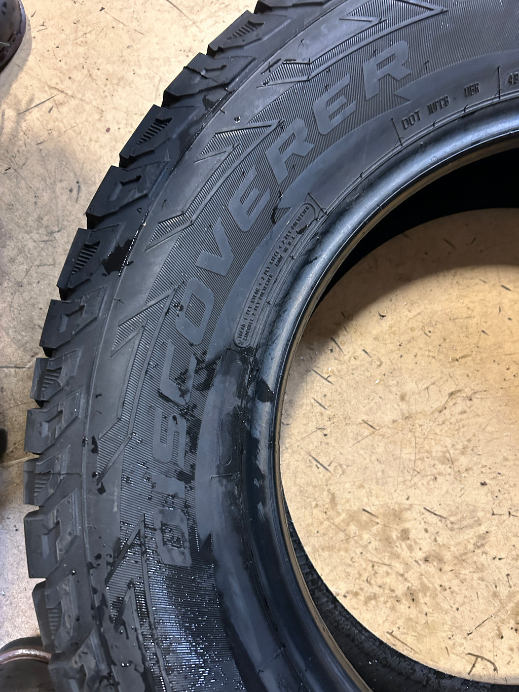 COOPER DISCOVERER ALL-TERRAIN BSW P 265 65 18 114T  TIRE 171158017