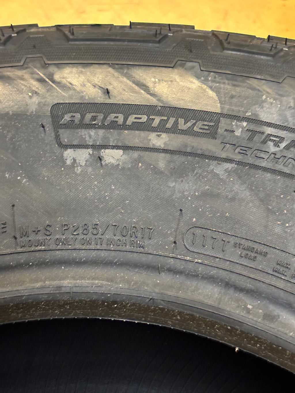 4 COOPER DISCOVERER AT3 4S P 285 70 17 117T SL ALL TERRAIN TIRE 171045002
