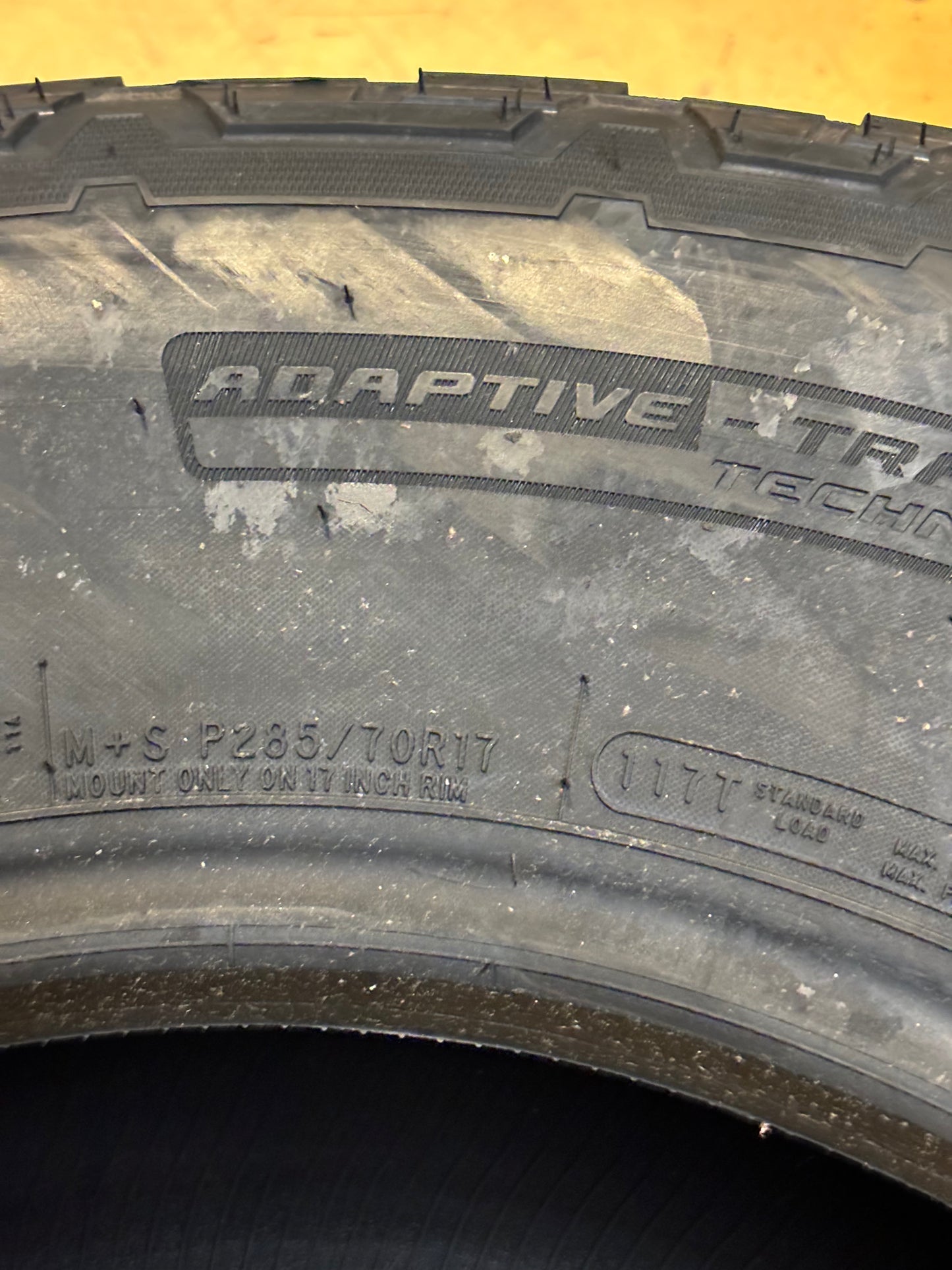 4 COOPER DISCOVERER AT3 4S P 285 70 17 117T SL ALL TERRAIN TIRE 171045002
