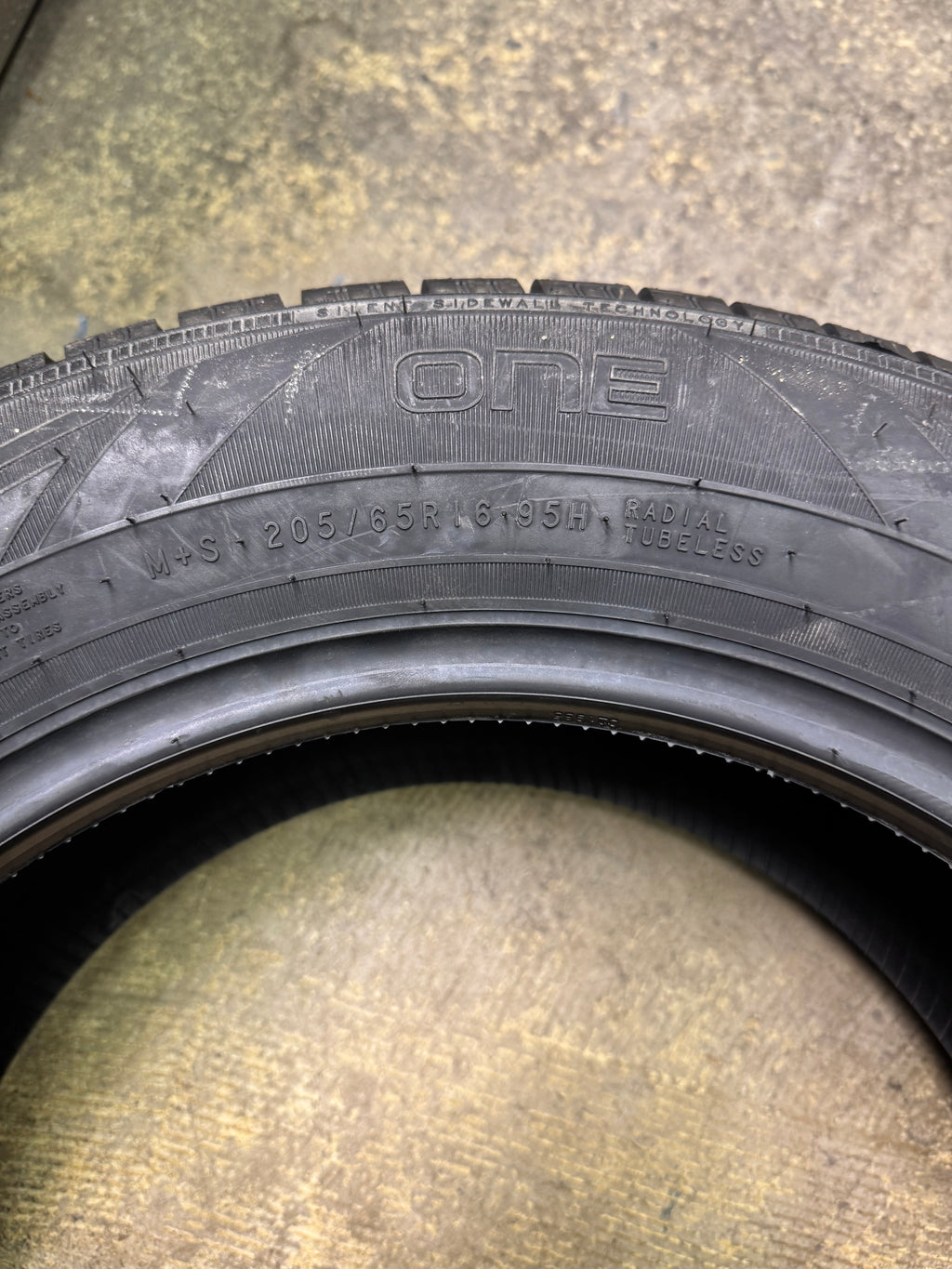 2 NOKIAN ONE BSW P 205 65 16 95H ALL SEASON TIRE T431347