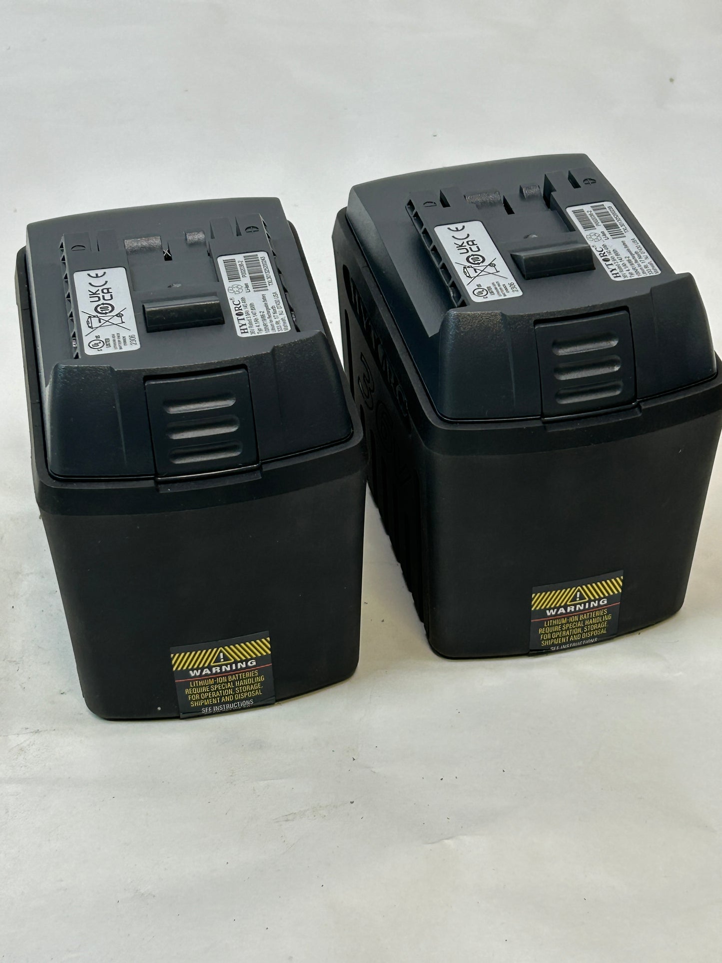 HYTORC 3/4" LITHIUM SERIES II ELECTRIC TORQUE TOOL w/ BATTERIES