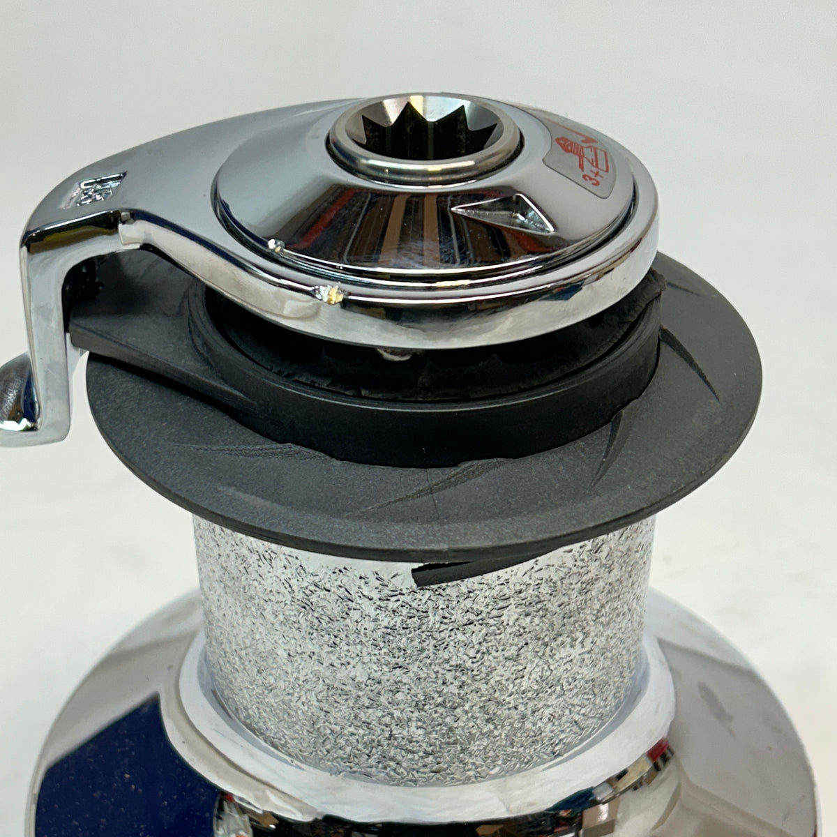 LEWMAR OCEAN SERIES 48ST HYDRAULIC BOAT WINCH CHROME FINISH