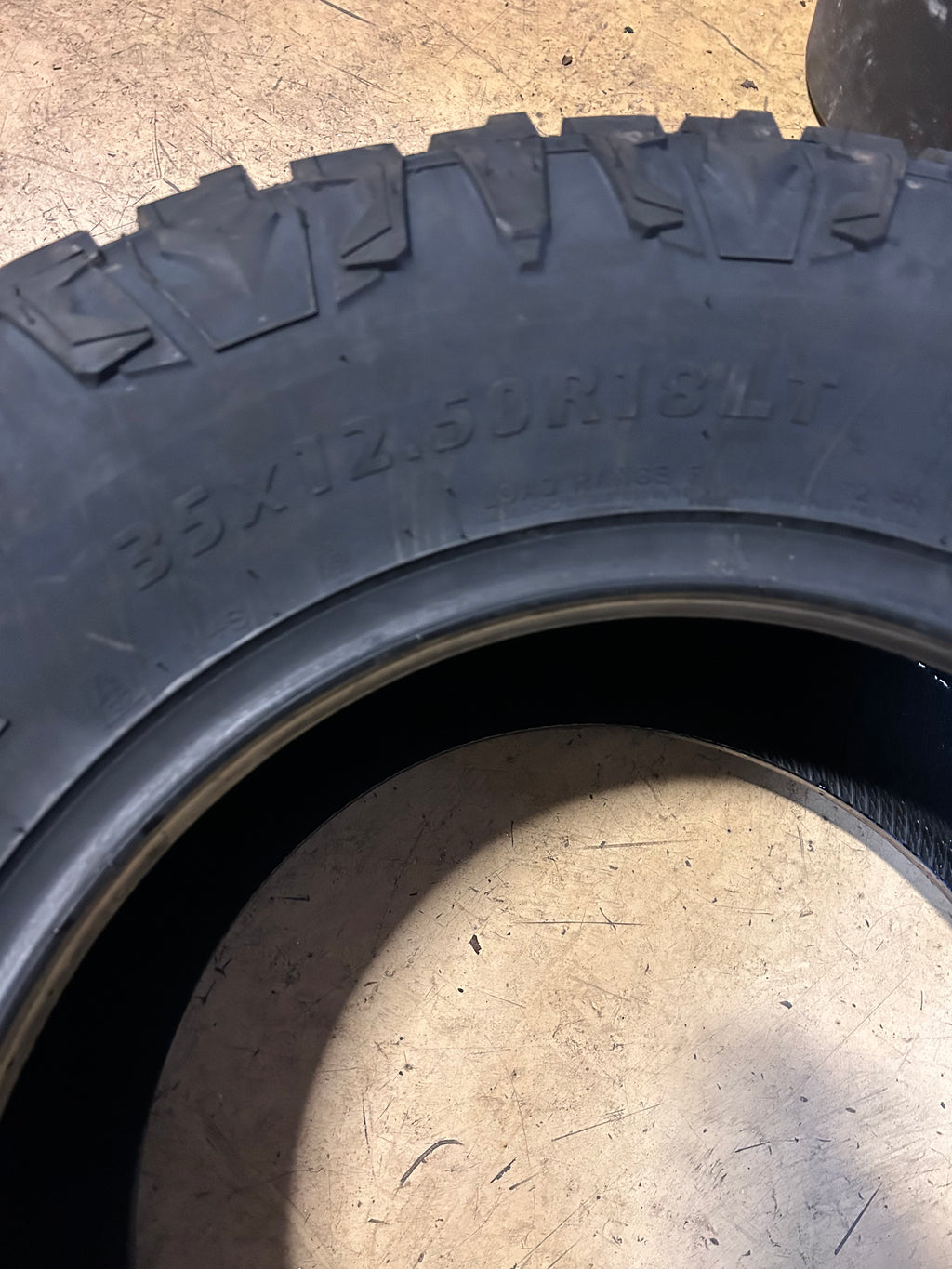 BLACKHAWK RIDGECRAWLER ER R/T BSW LT 35 12.5 18 128Q 12PLY RUGGED TIRE 1600469K