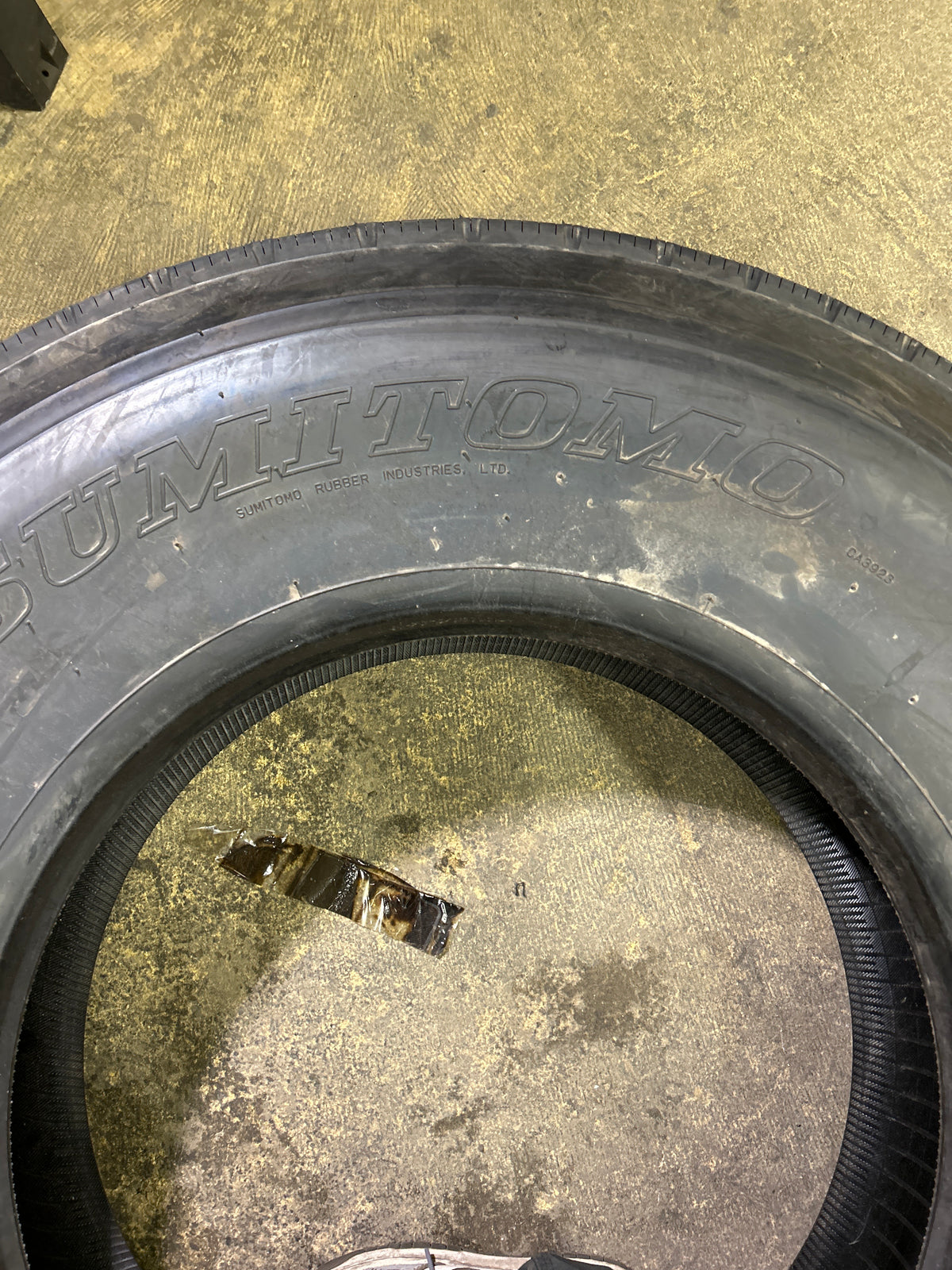 SUMITOMO ST727 BSW  12R22.5 152/148M 16PLY ALL POSITION TIRE 5530555