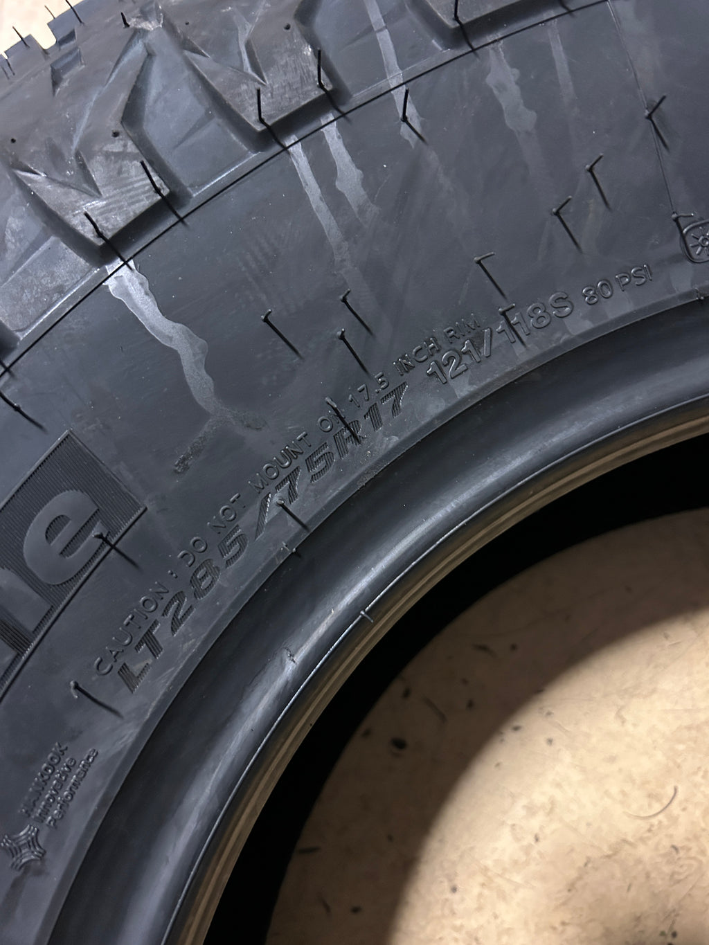2 HANKOOK DYNAPRO AT2 XTREME LT 285 75 17 121/118S 10PLY ALL TERRAIN TIRE 2021704