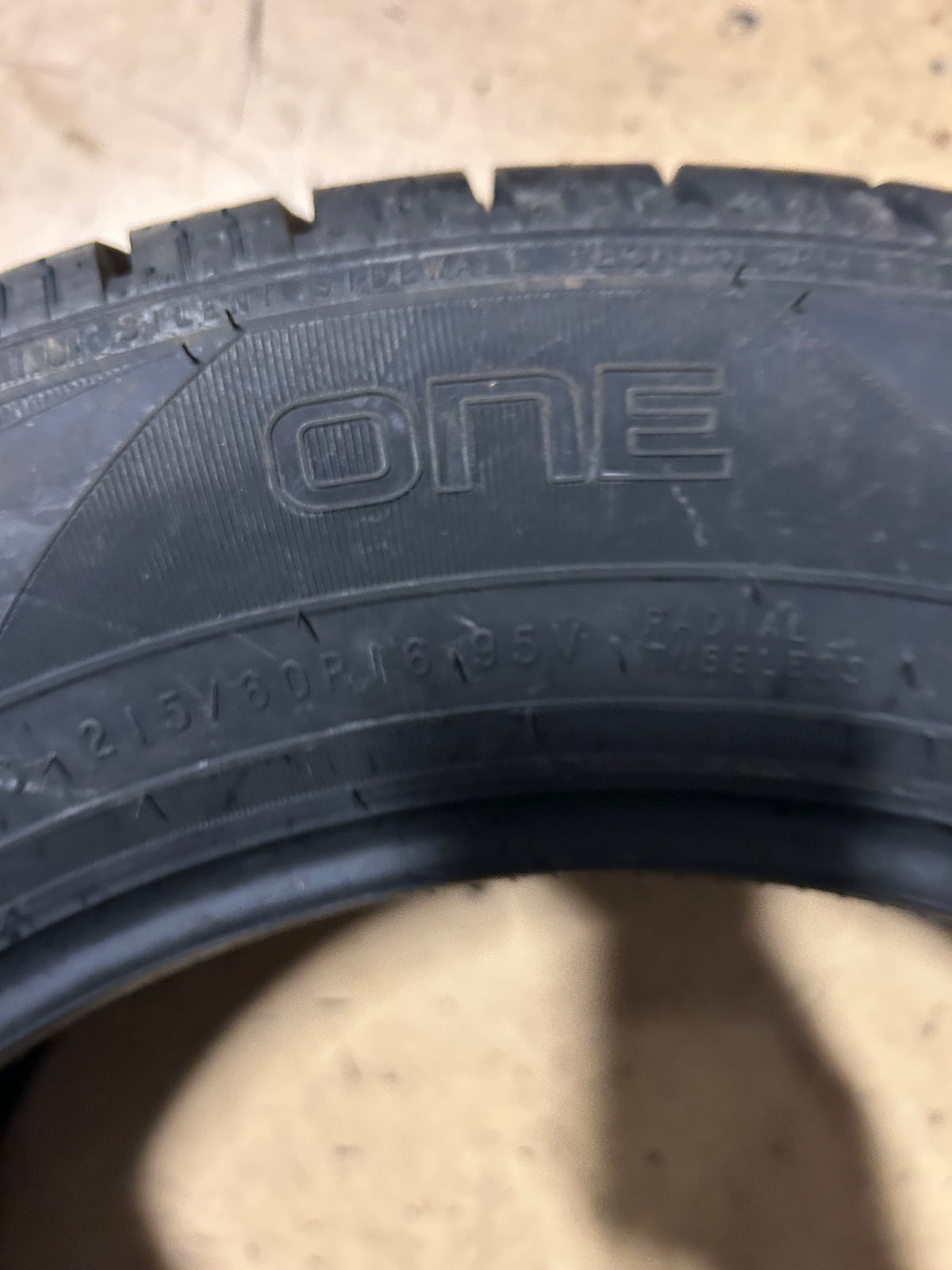 NOKIAN ONE BSW P 215 60 16 95V ALL SEASON TIRE T431351
