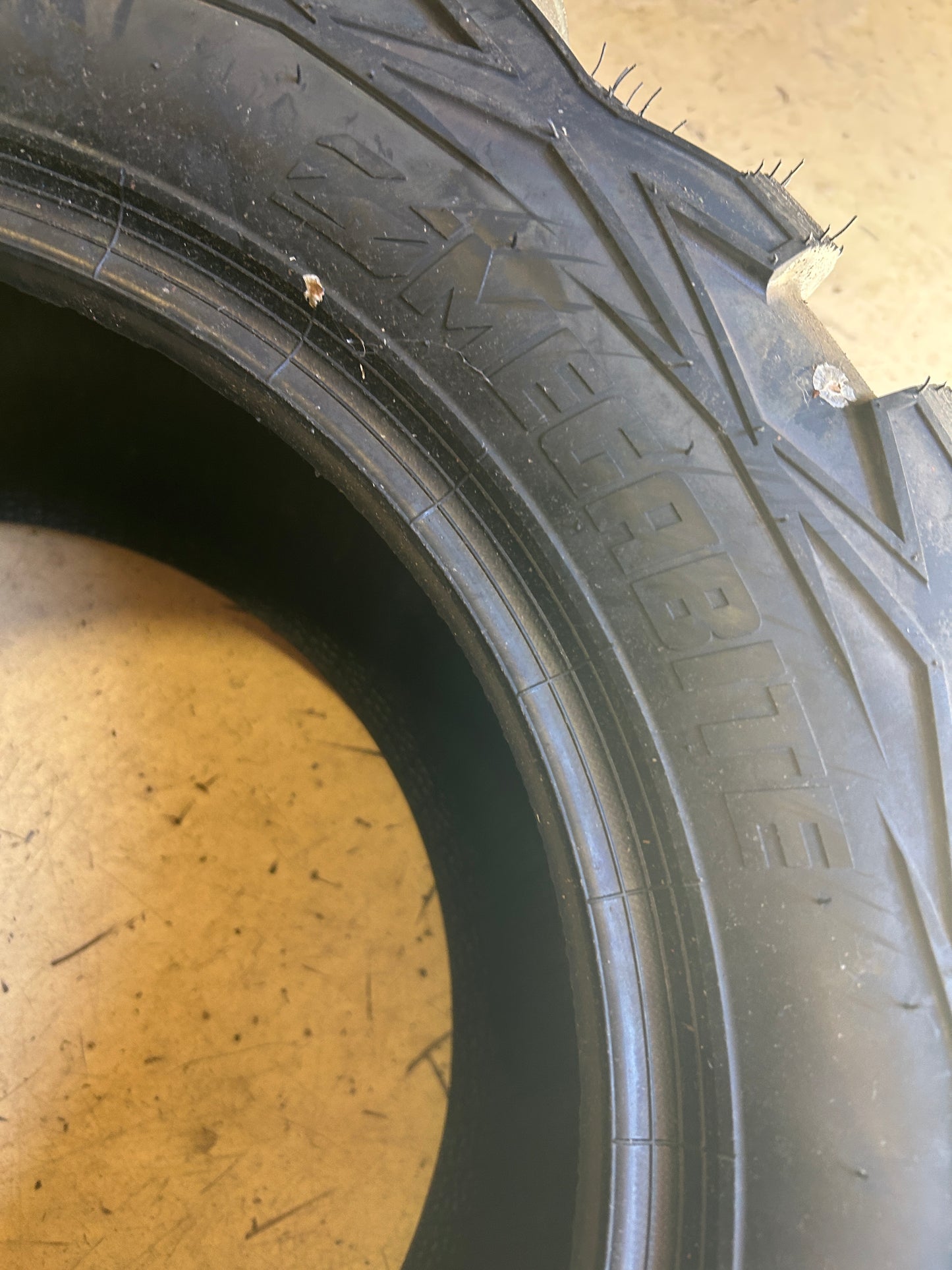 NOS TUSK MEGABITE BSW 28 10 15 8PLY ATV/UTV TIRE TM281015