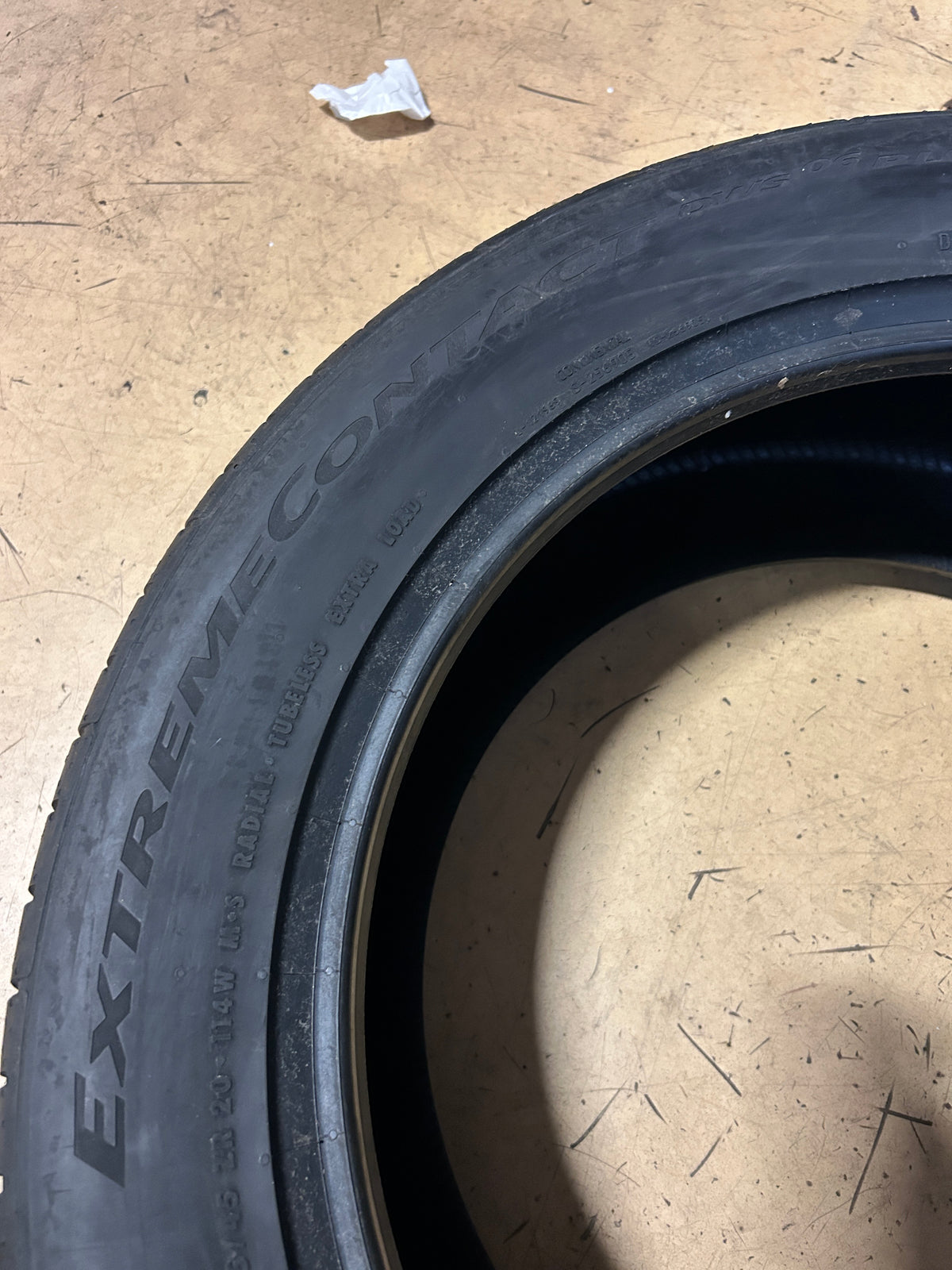 CONTINENTAL EXTREME CONTACT DWS06 PLUS BSW P 295 45  20 114W XL ALL SEASON TIRE 15573590000