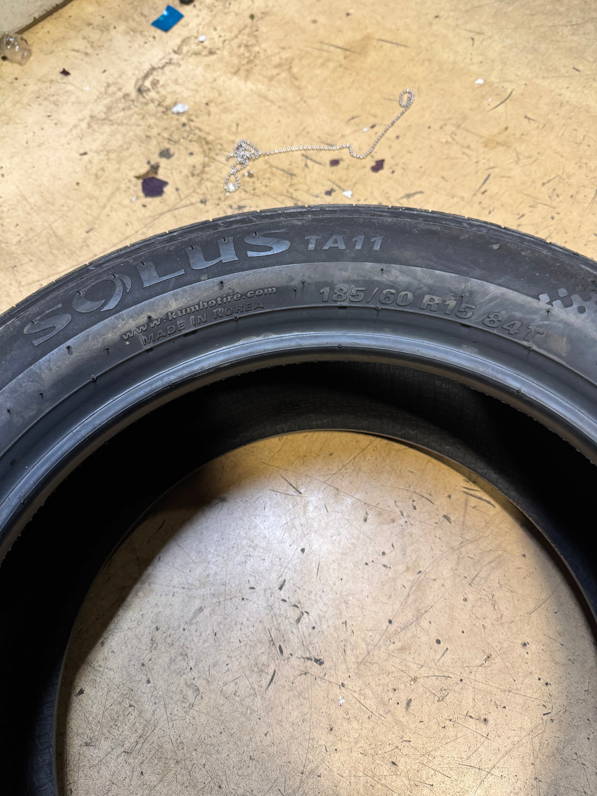 2 NOS KUMHO SOLUS TA11 BSW P 185 60 15 84T ALL SEASON TIRE 2182523