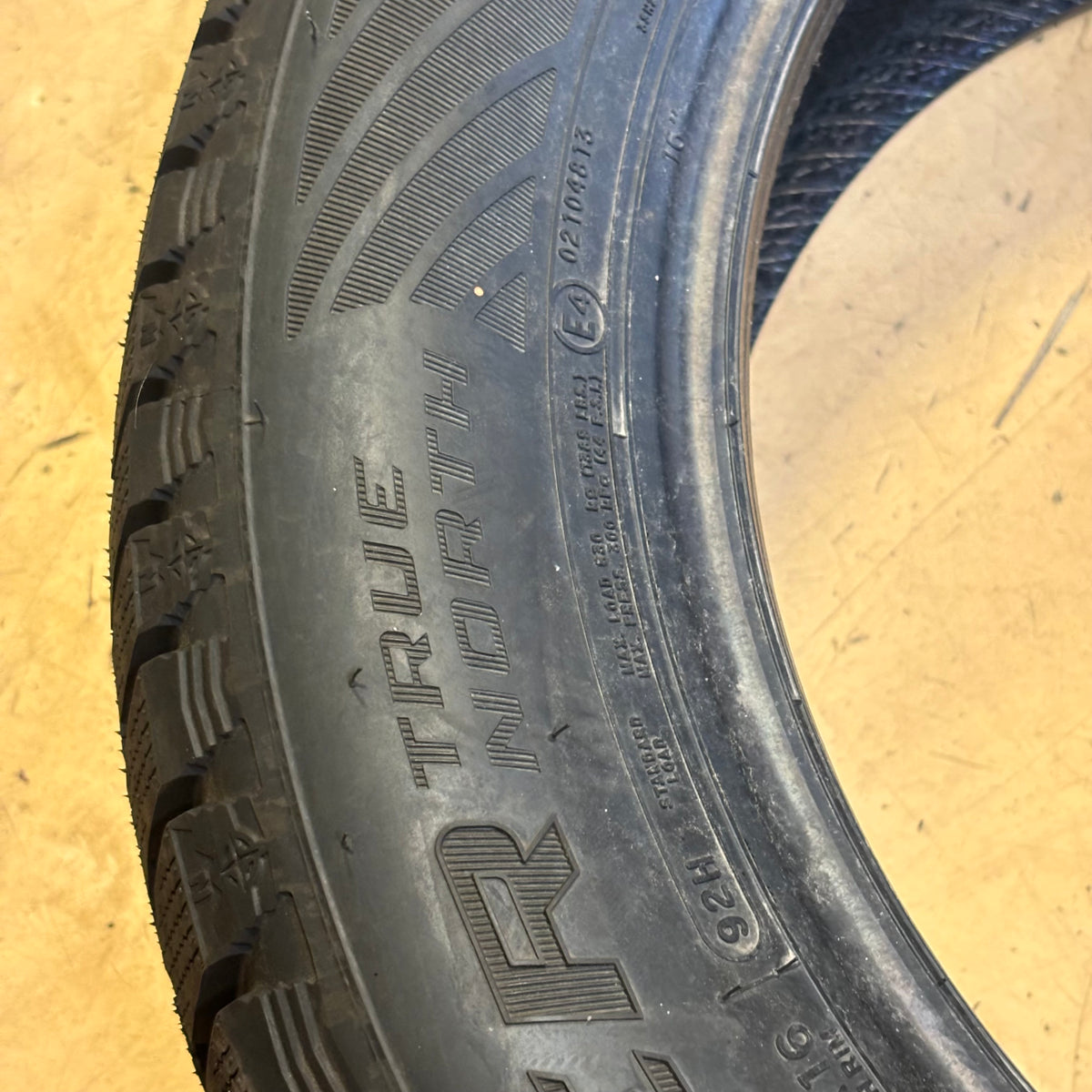 COOPER DISCOVERER TRUE NORTH P 205 60 16 92H SL SNOW WINTER TIRE 166179004