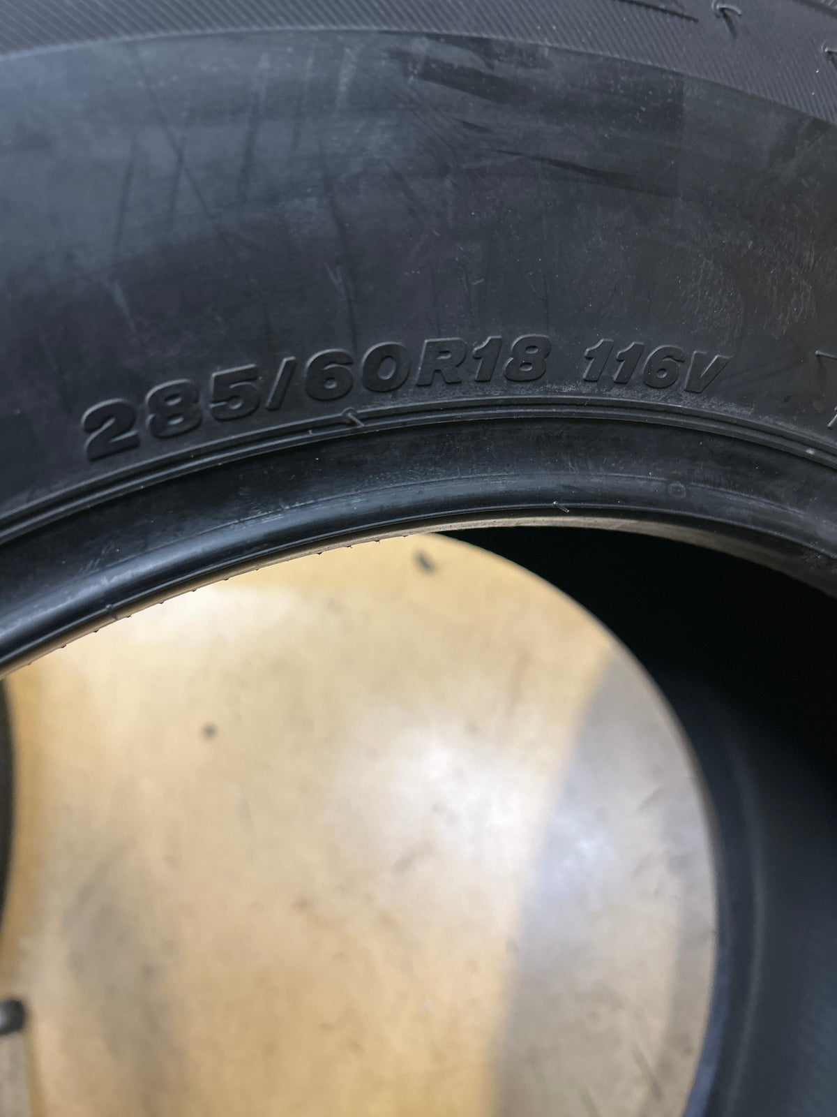 NOS 2 BRIDGESTONE DUELER HP SPORT BSW P 285 60 18 116V SUMMER TIRE 003837