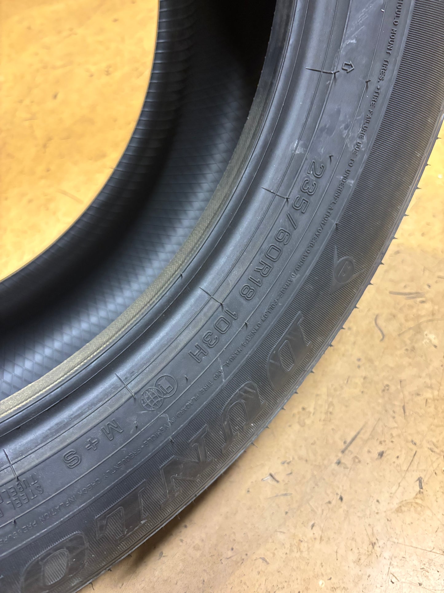 DUNLOP GRANDTREK PT21 P 235 60 18 103H SL ALL SEASON TIRE 29016802