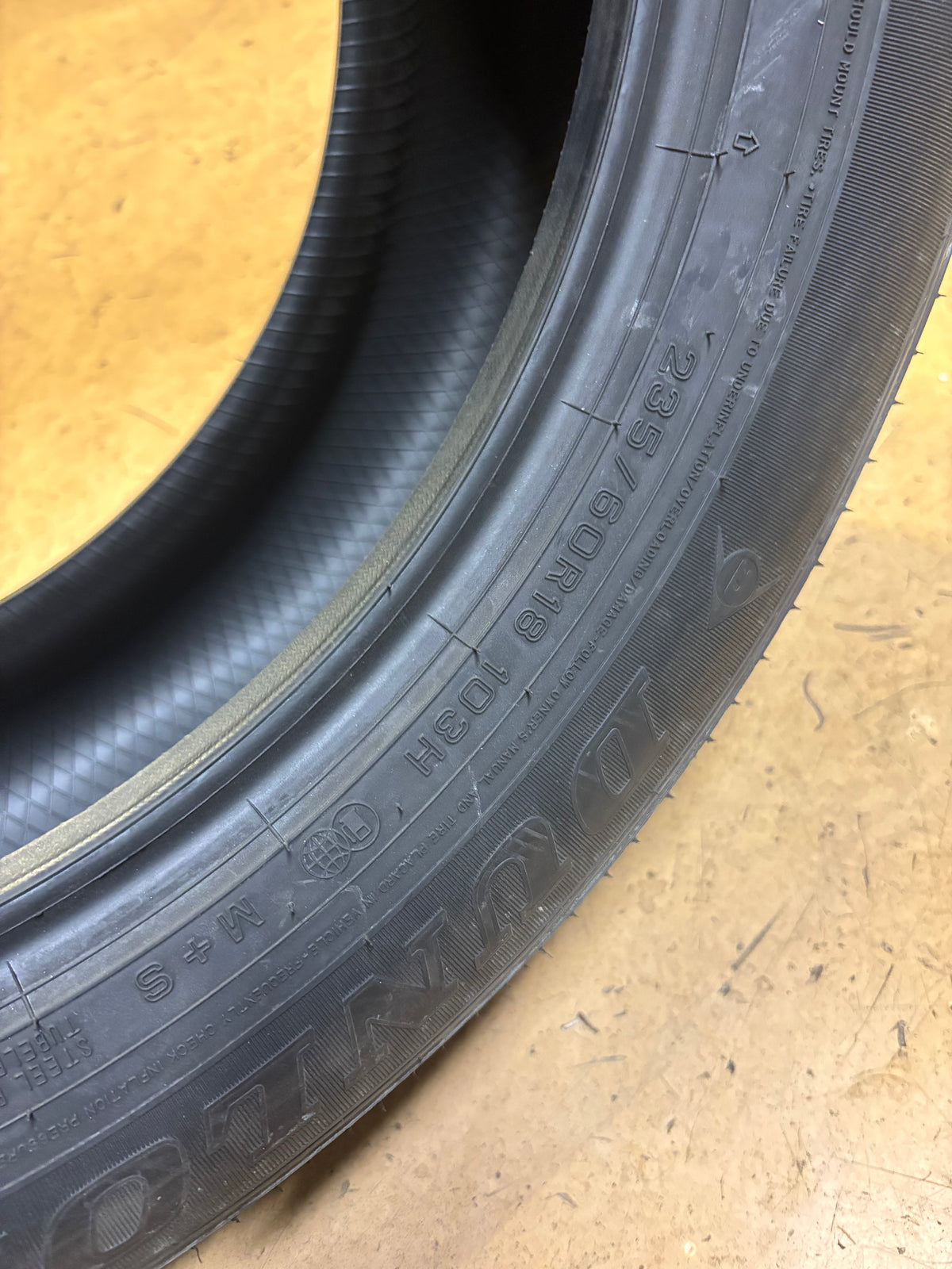 DUNLOP GRANDTREK PT21 P 235 60 18 103H SL ALL SEASON TIRE 29016802