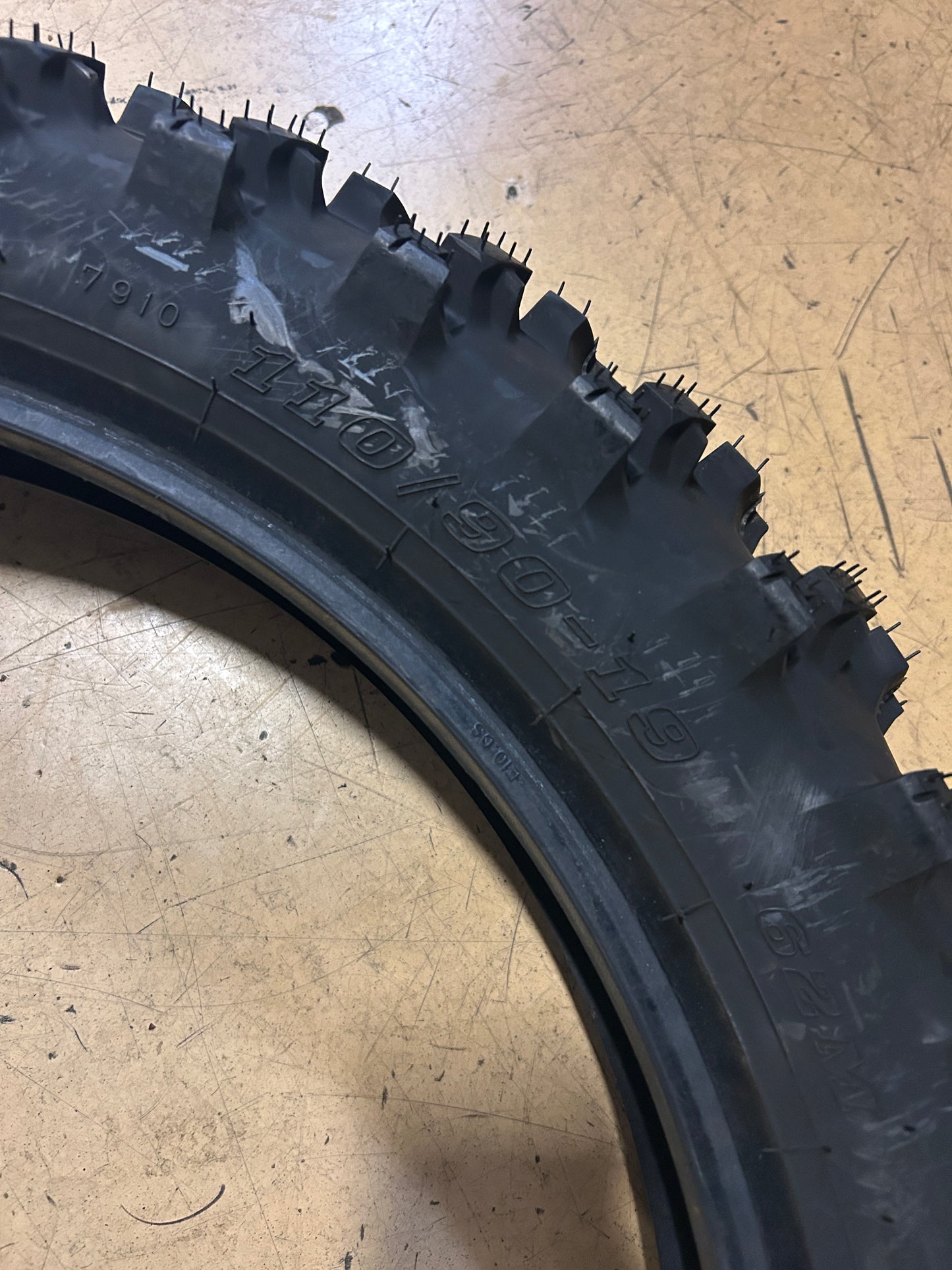 DUNLOP GEOMAX MX12 BSW  110 90 19 62M REAR DIRT BIKE TIRE 4881074