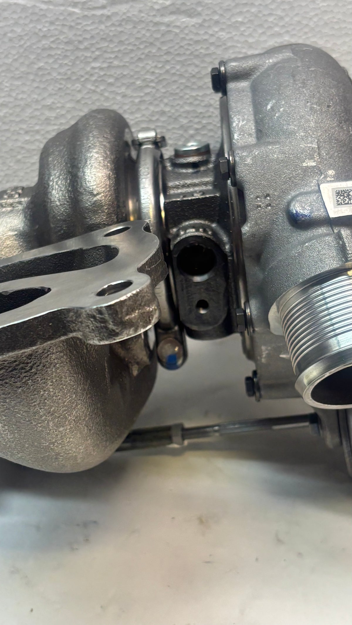 GENUINE FORD TURBOCHARGER ASSY. 24-25 FORD F-150 LR3Z-6K682-B