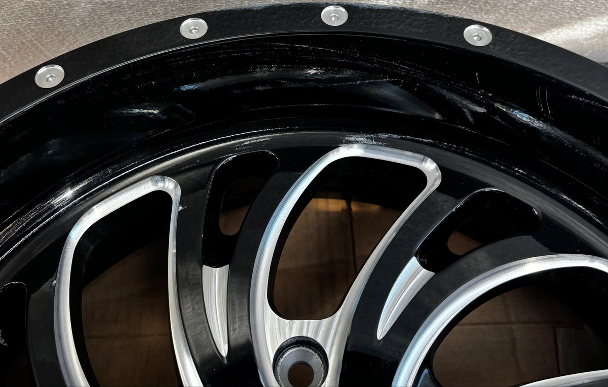 FUEL D641 KOMPRESSOR UTV 18X7 4X156 +13MM BLACK/MILLED WHEEL D6411870A544
