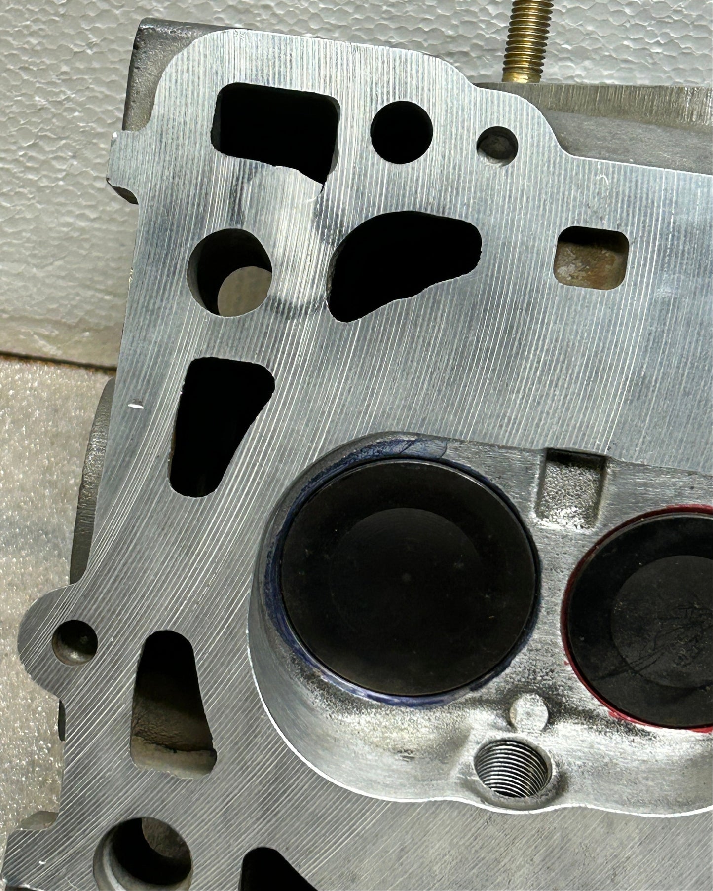 USED PORSCHE 928 S2 4.7L V8 CYLINDER HEAD 9281043483R