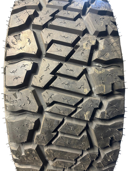 NOS DICK CEPEK FUN COUNTRY BSW LT 305 65 17 121/118Q LRE 10 PLY ALL TERRAIN TIRE 90000001959